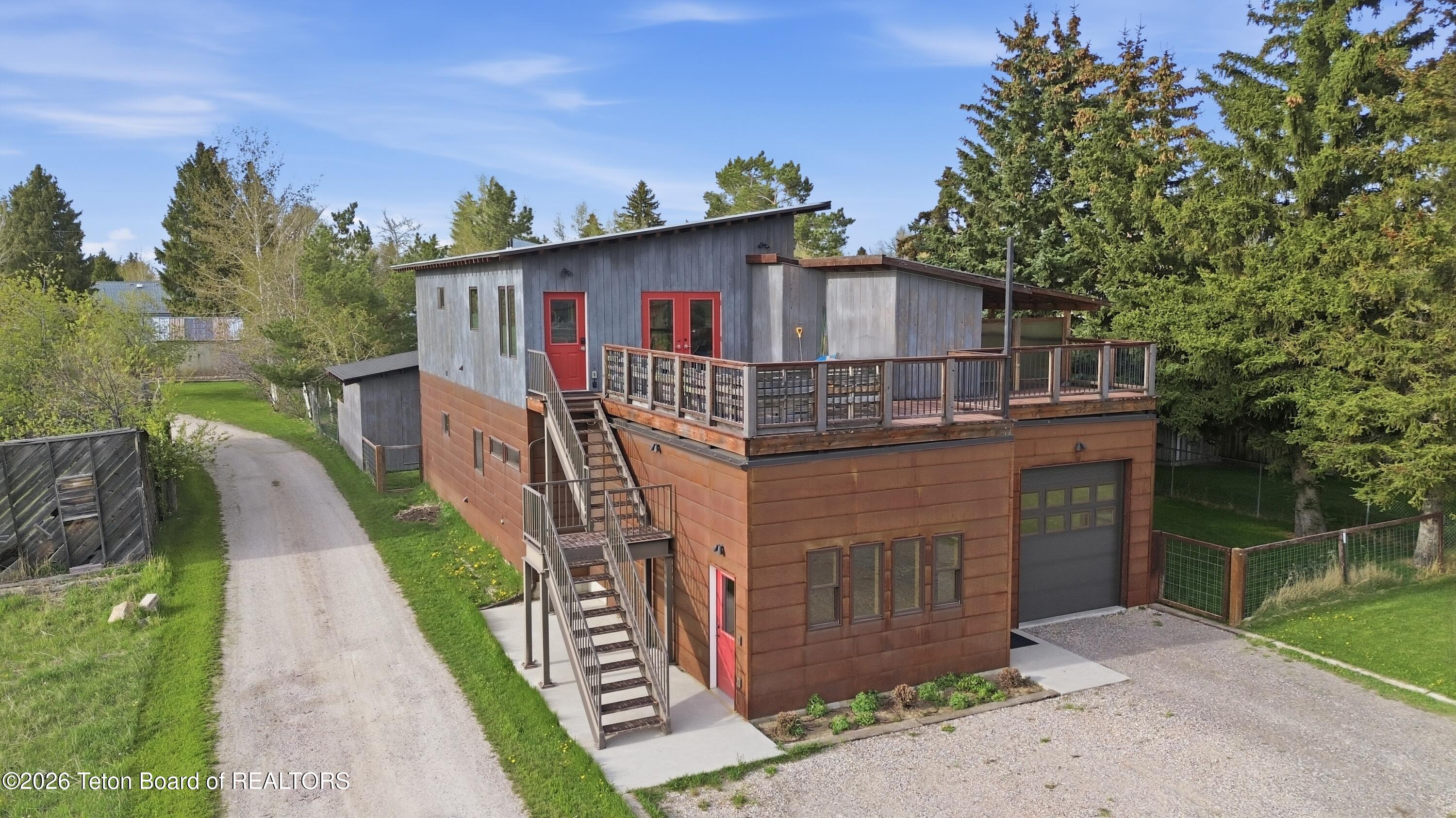 155 E FREMONT Avenue