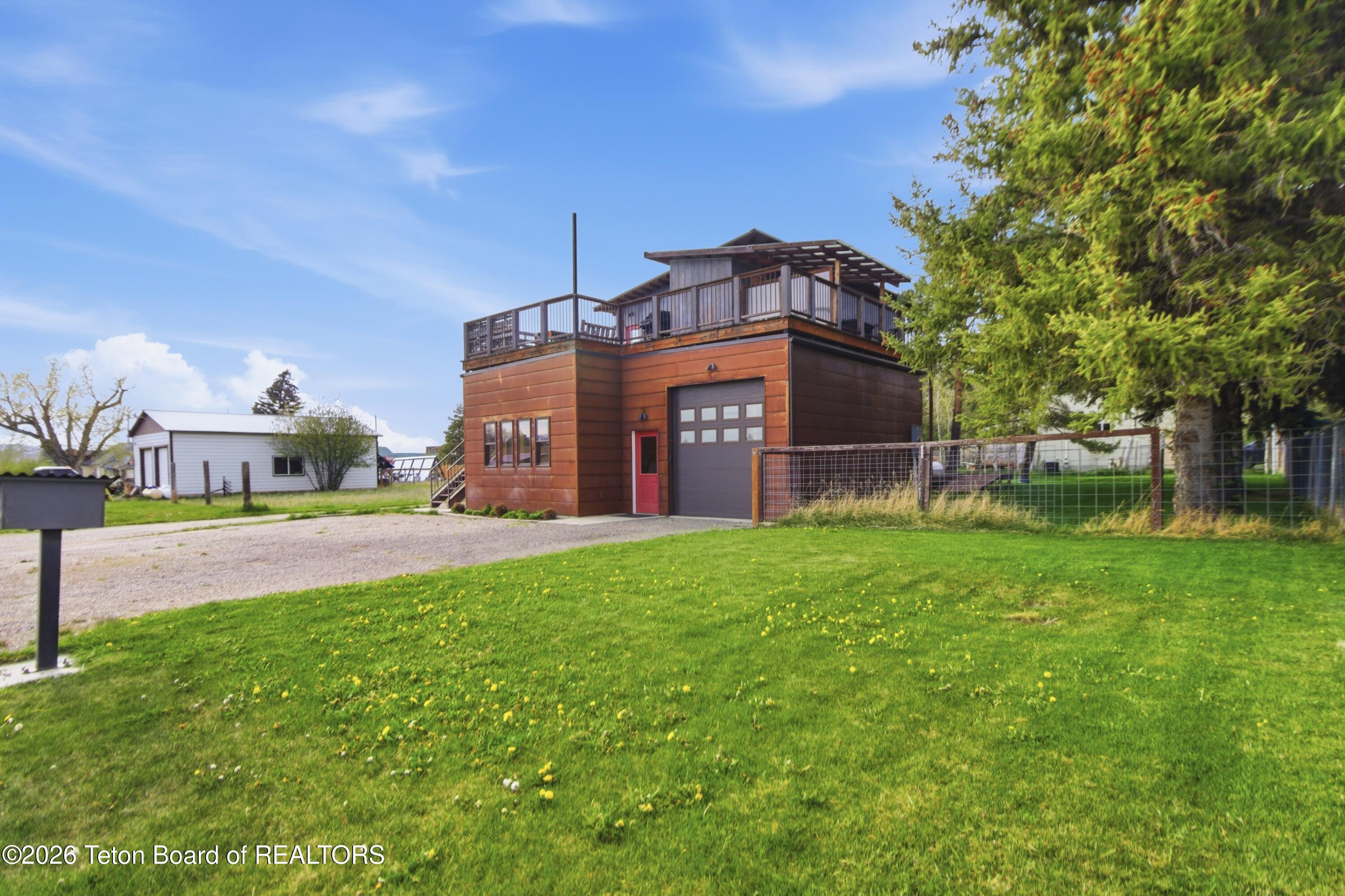 155 E FREMONT Avenue