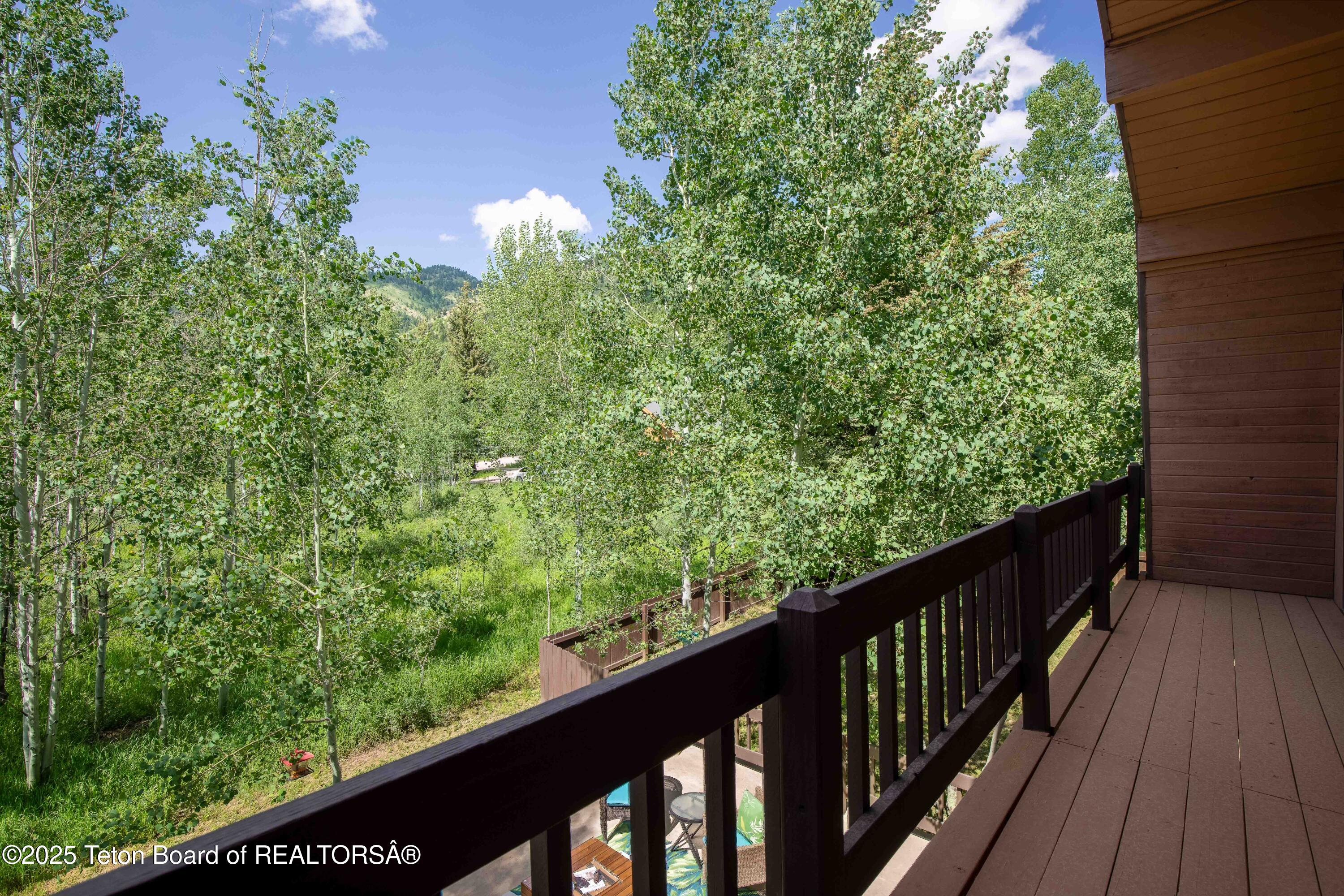 56 E VISTA Drive