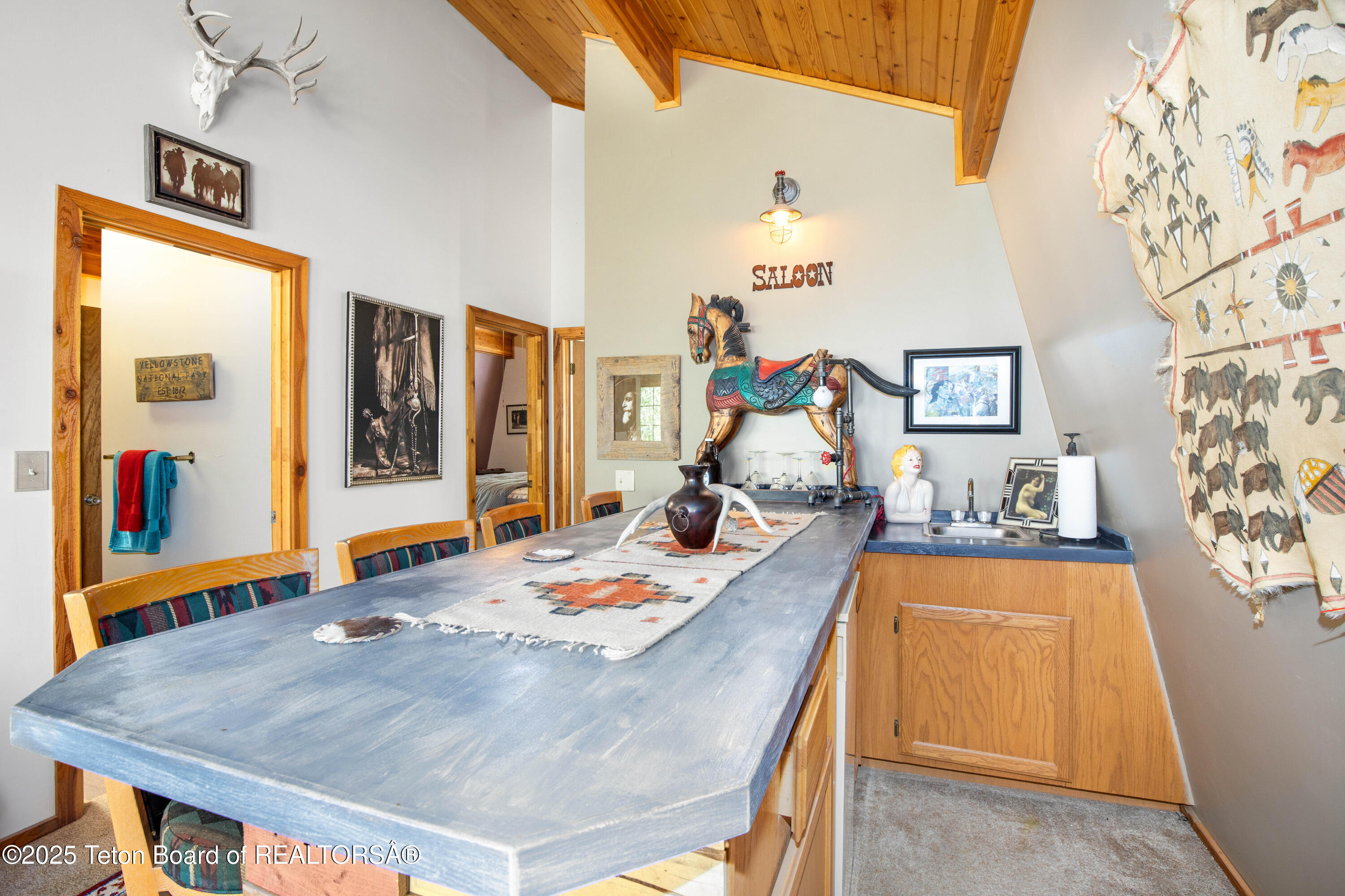 56 E VISTA Drive