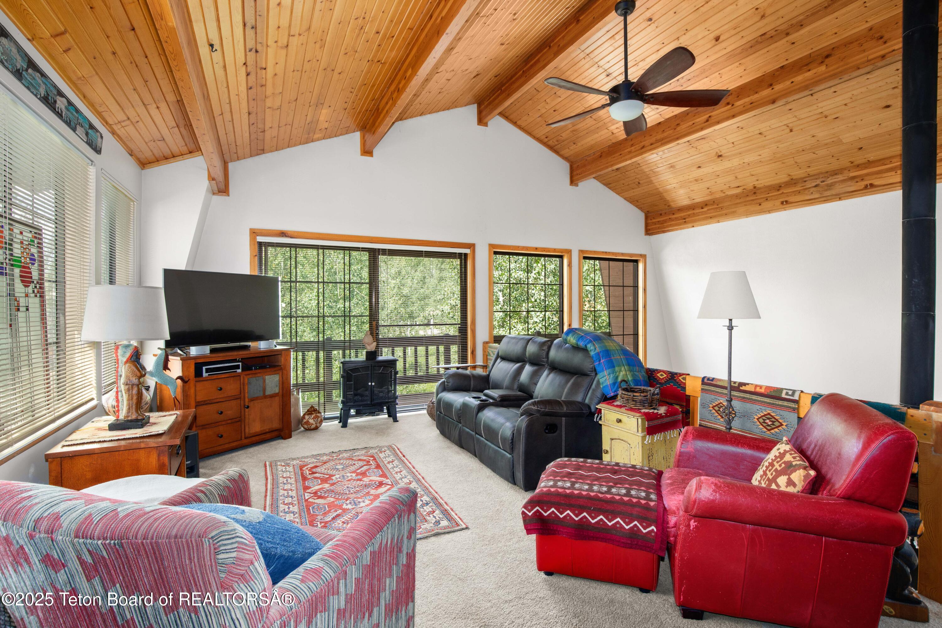 56 E VISTA Drive
