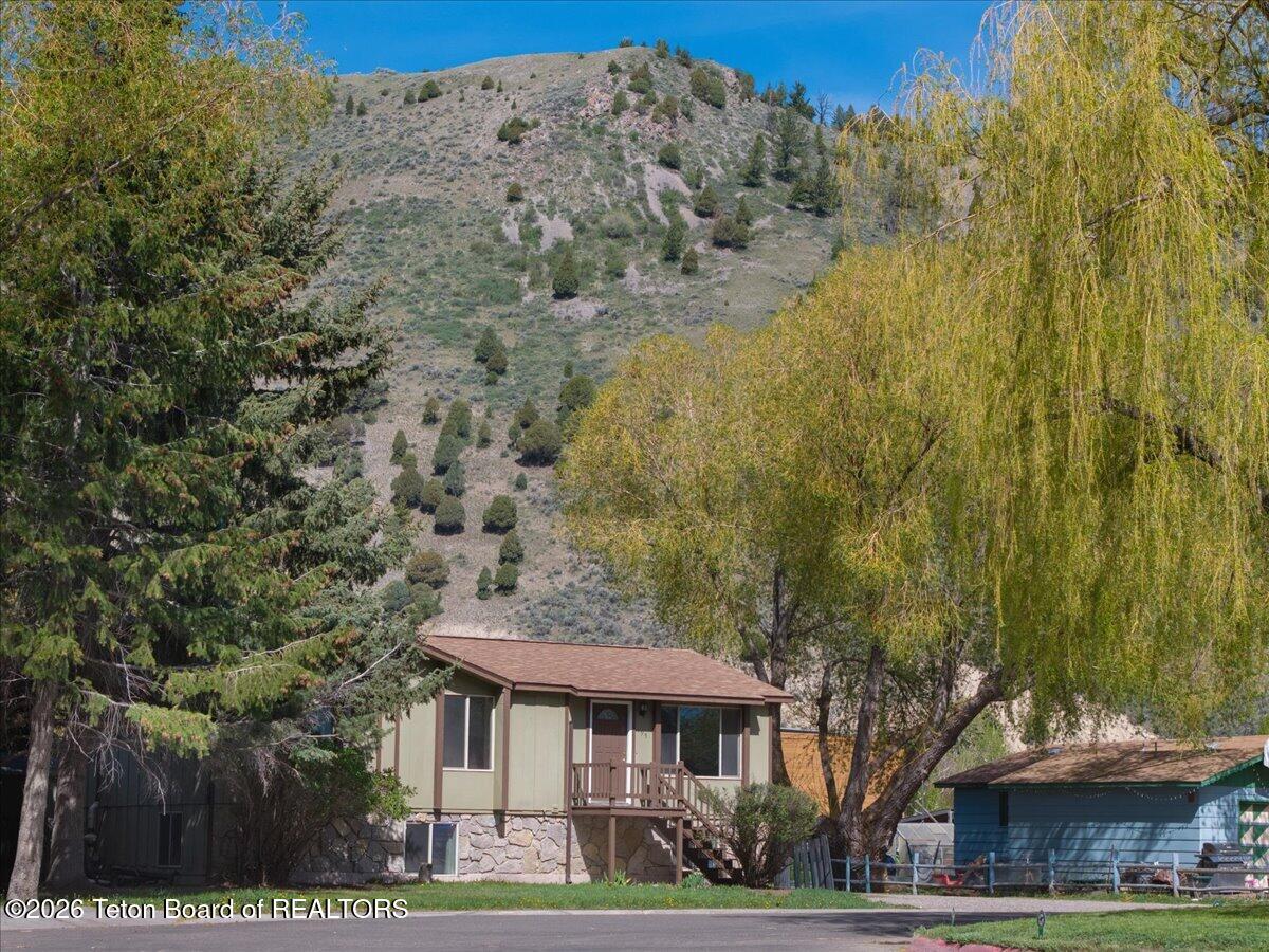 195 CRABTREE Lane