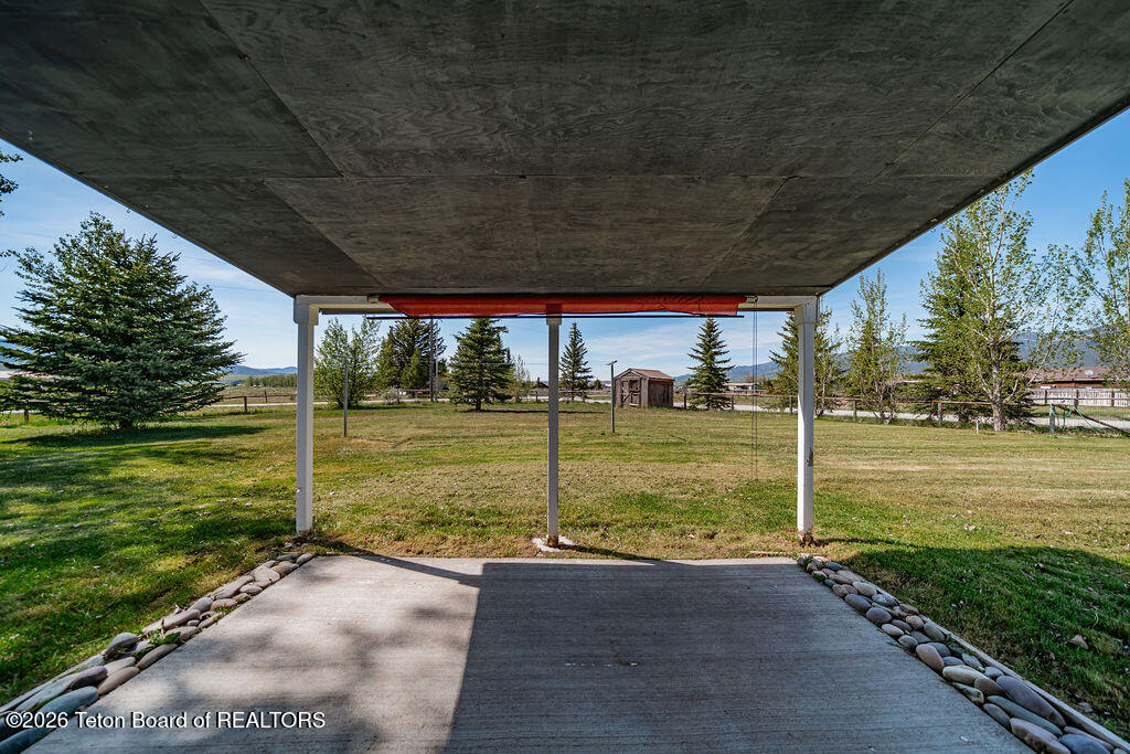 16 JACKALOPE Drive