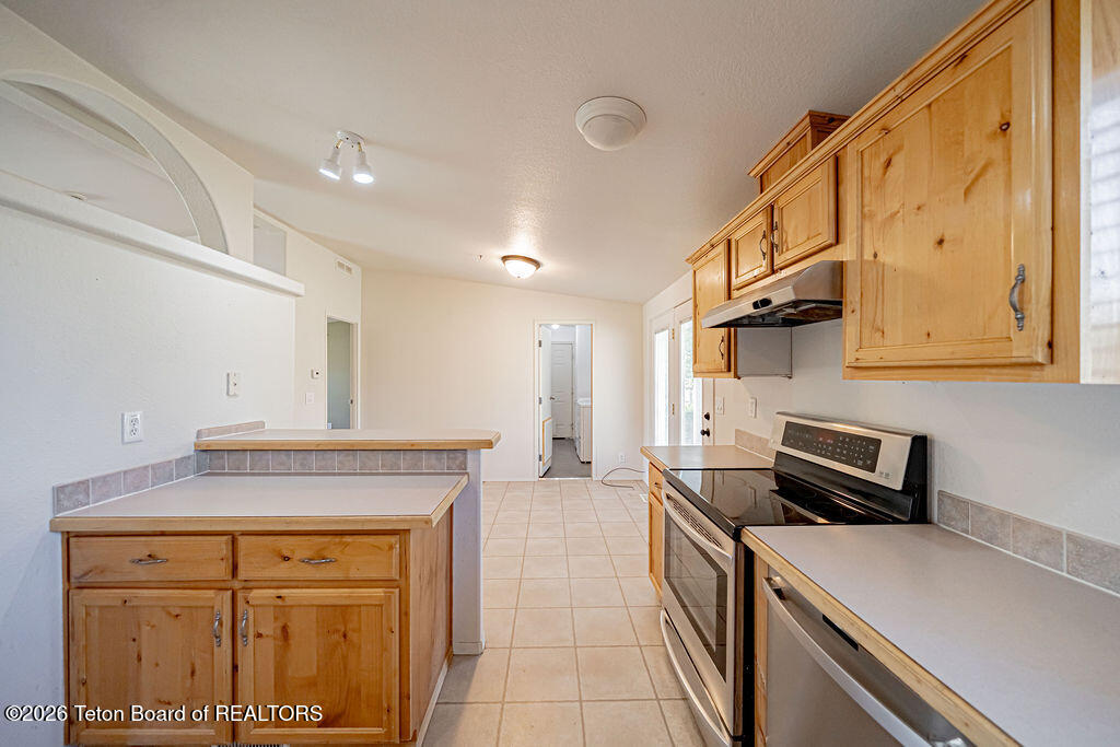 16 JACKALOPE Drive