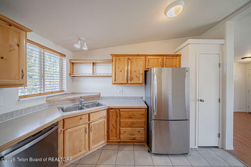 16 JACKALOPE Drive