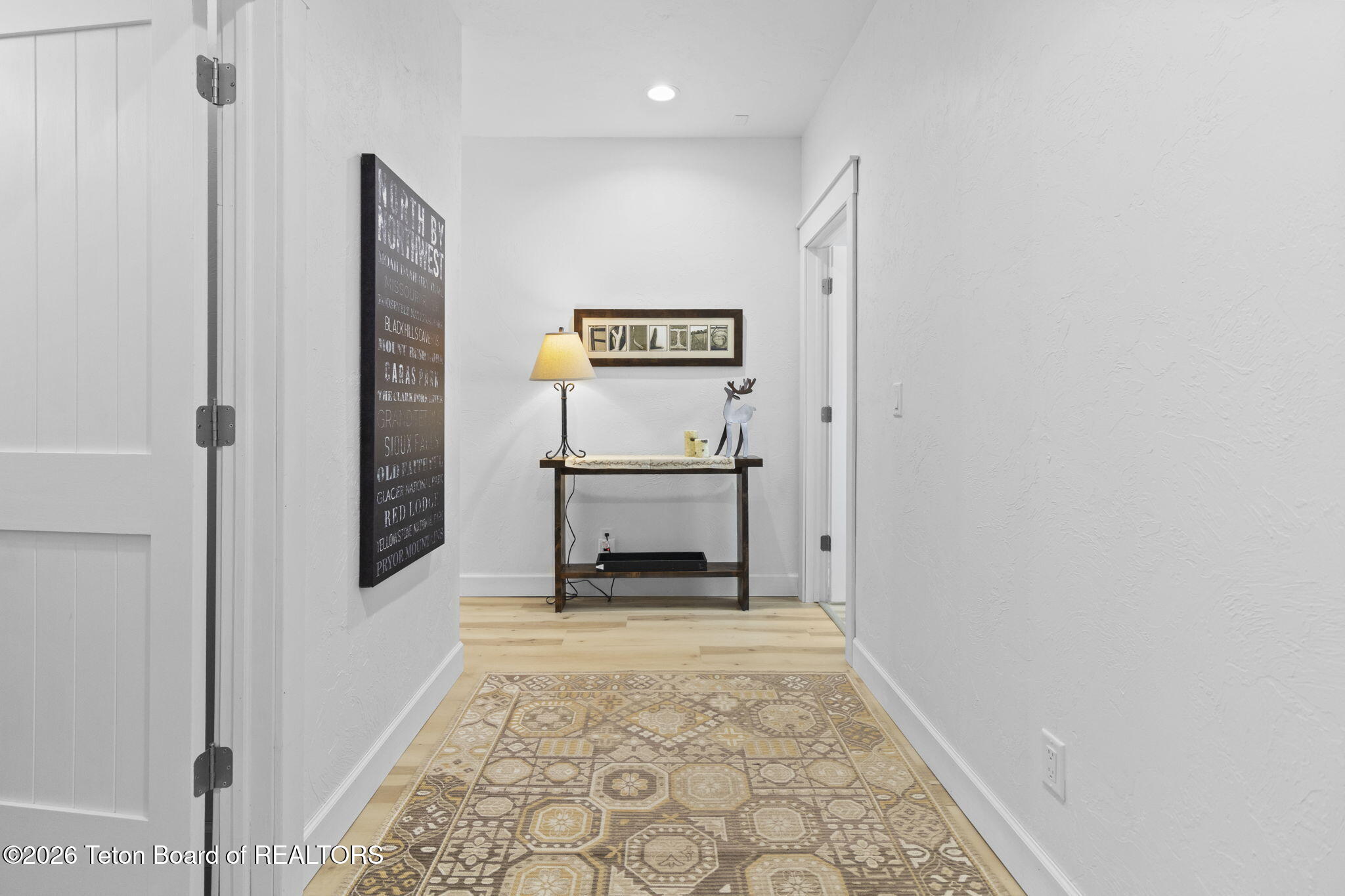 4433 LOS PINOS Drive