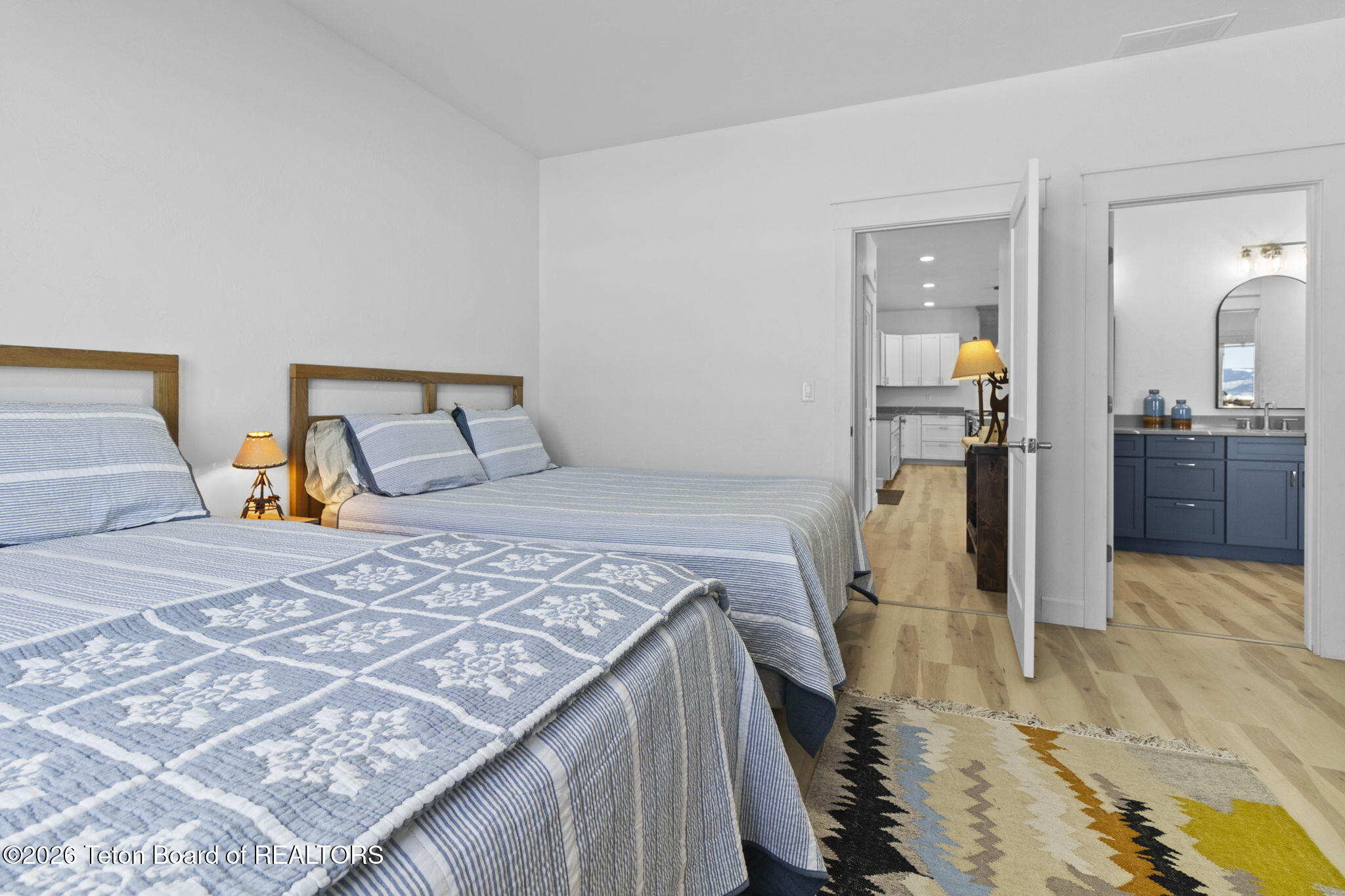 4433 LOS PINOS Drive