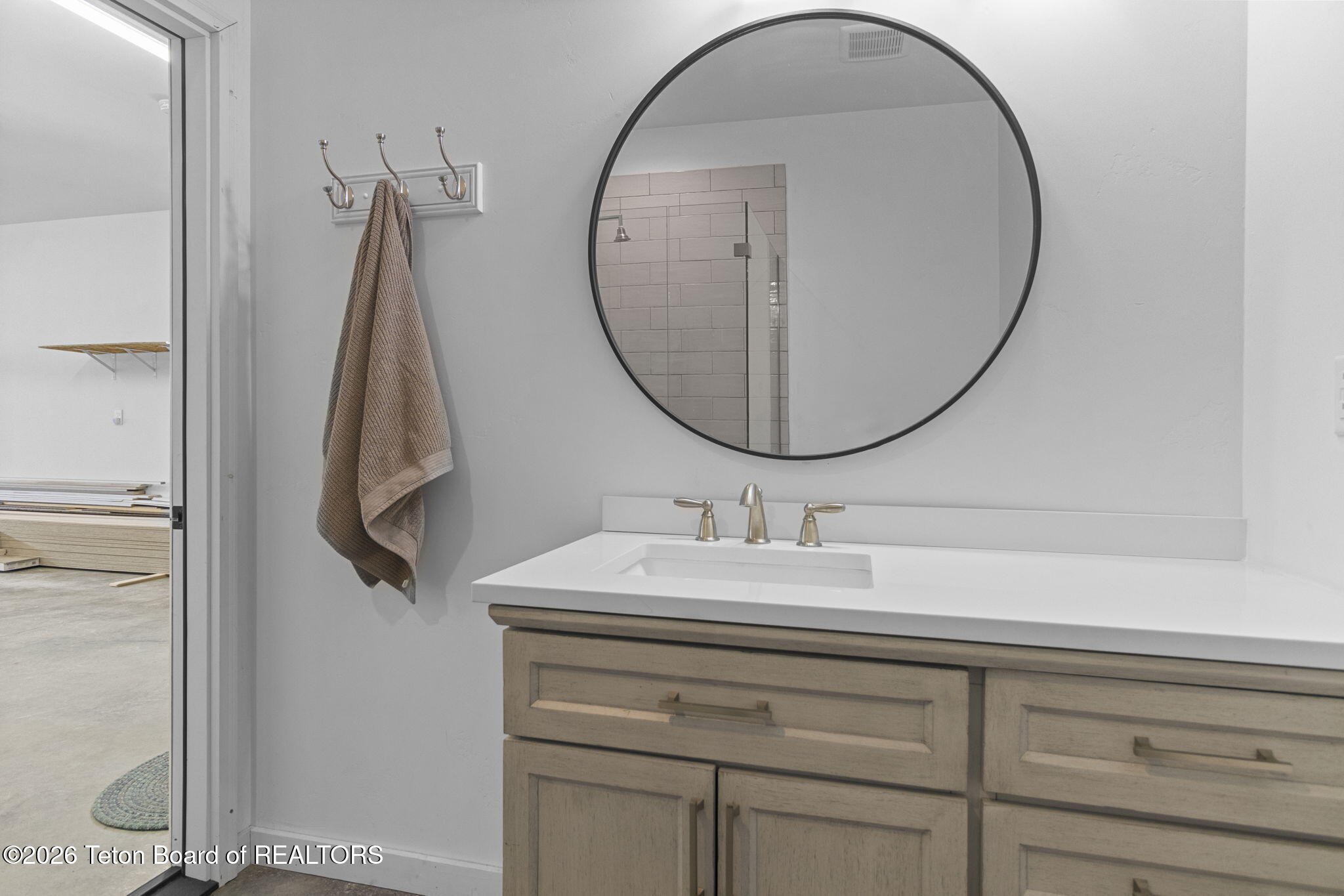 4433 LOS PINOS Drive