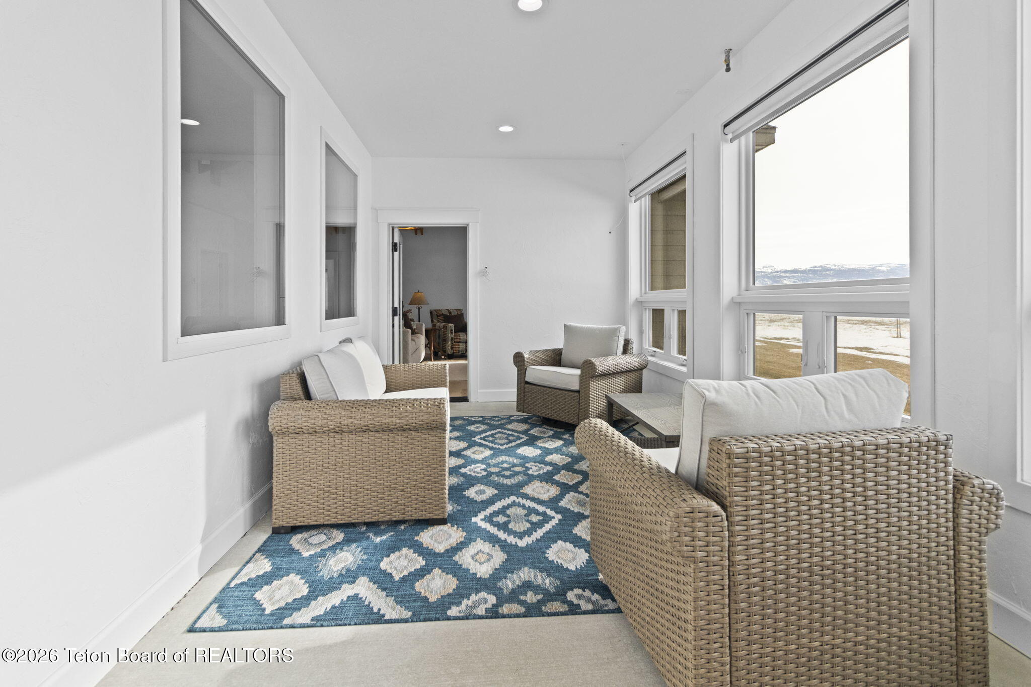 4433 LOS PINOS Drive