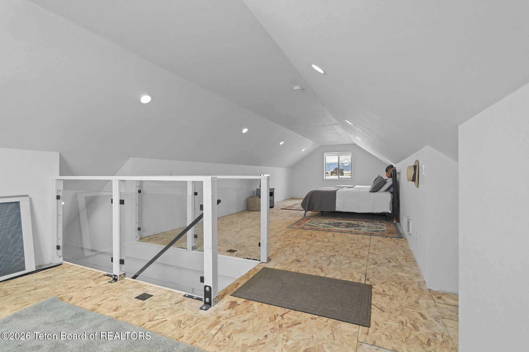 4433 LOS PINOS Drive