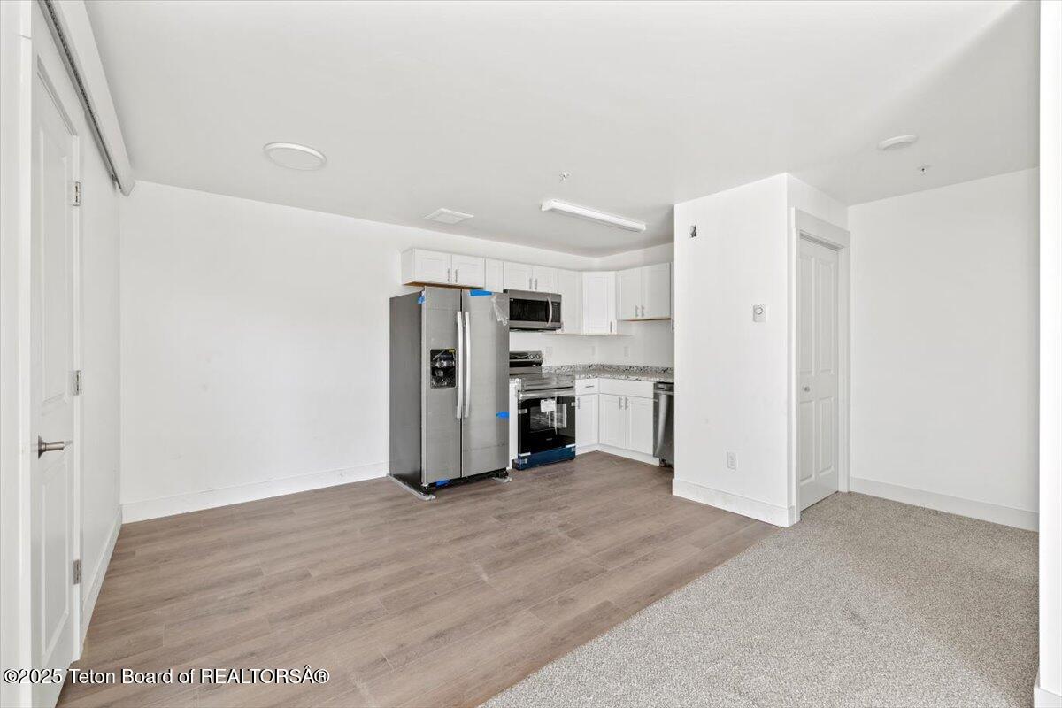 392 CLUBMOSS Lane