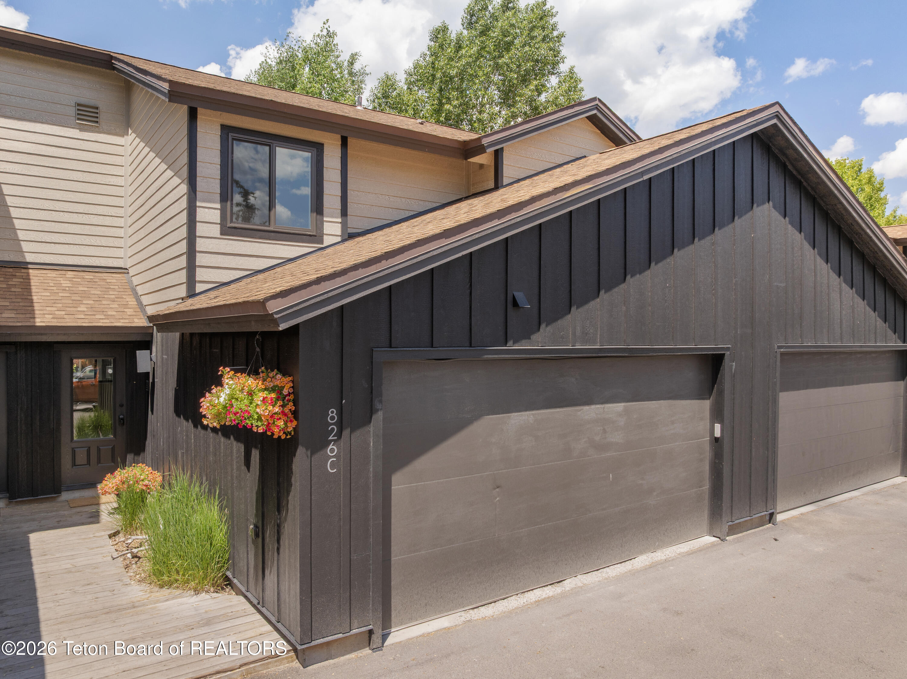 826 POWDERHORN #C Lane