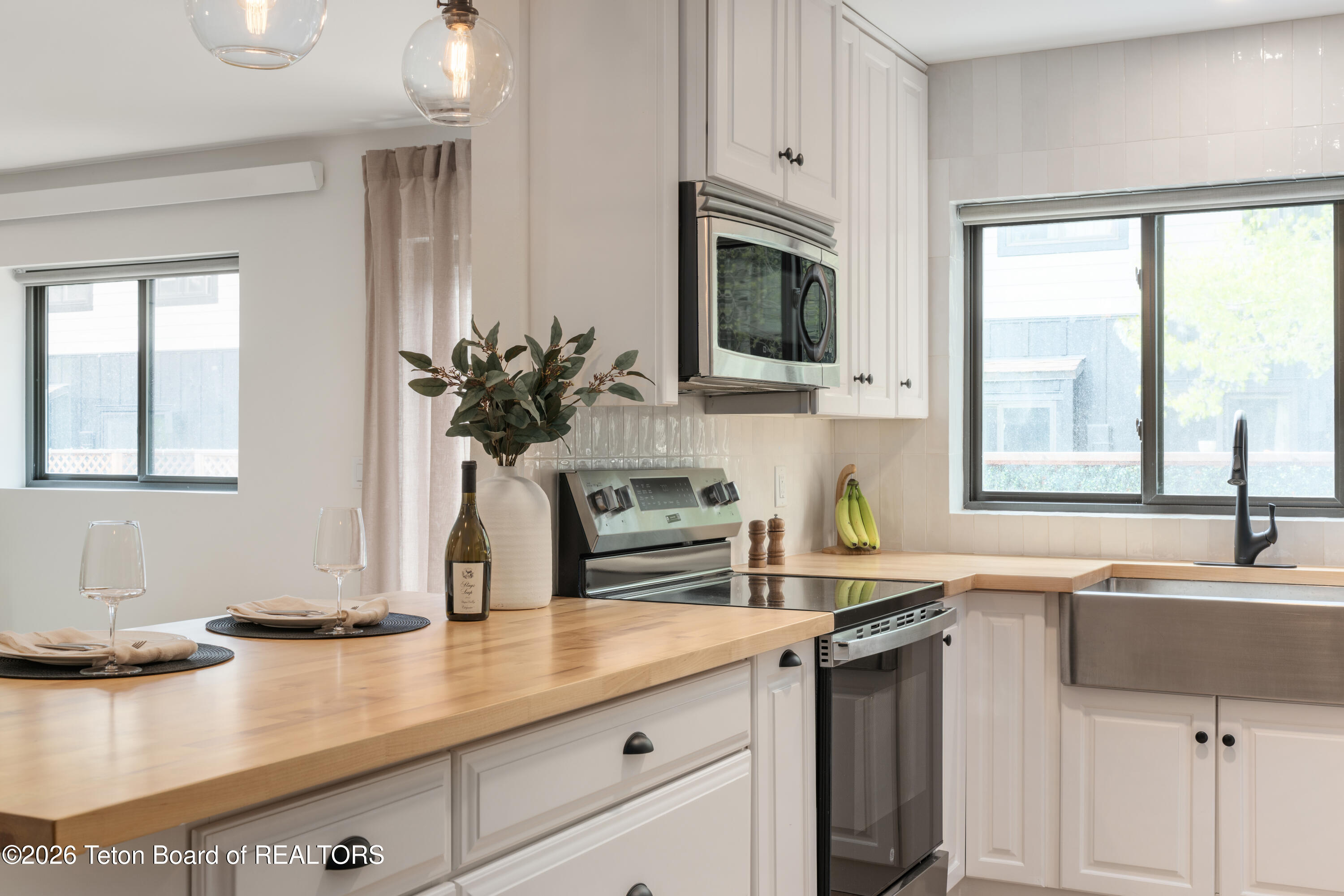 826 POWDERHORN #C Lane