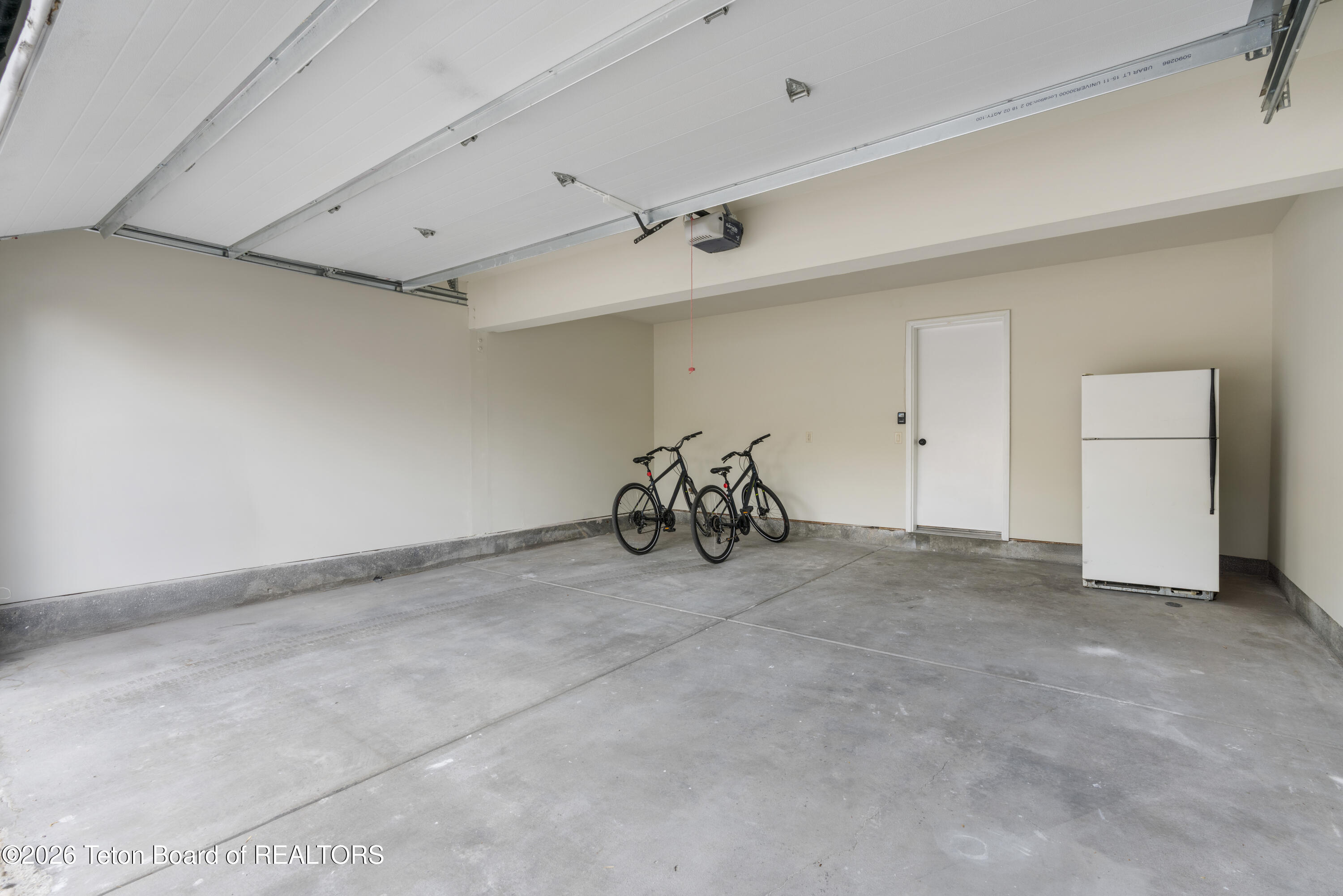 826 POWDERHORN #C Lane