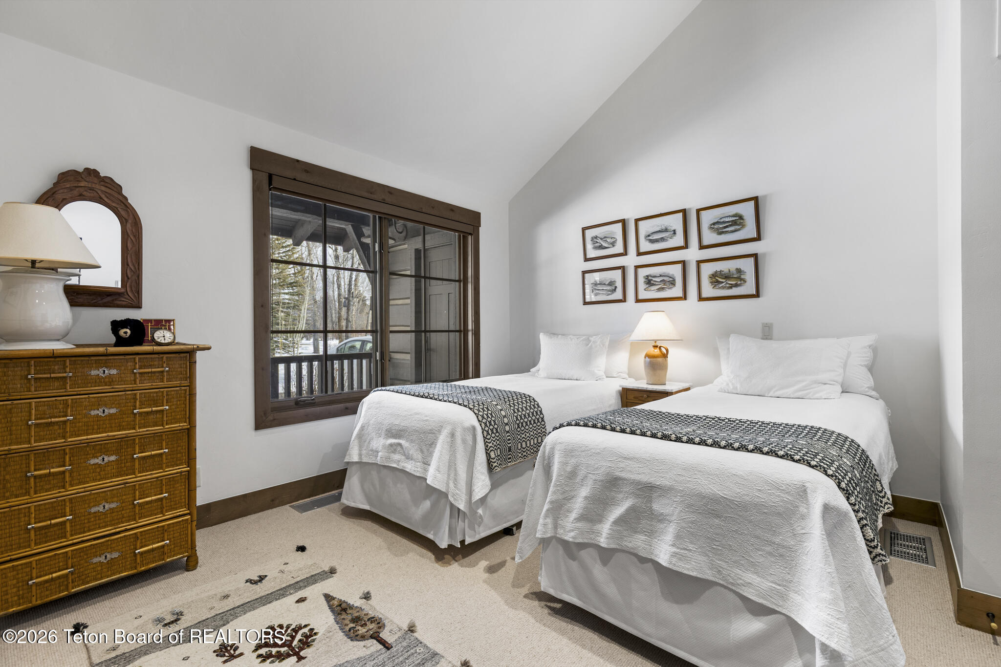 6025 N SILVERBERRY Lane