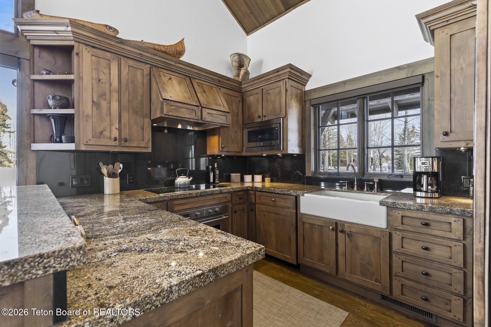 6025 N SILVERBERRY Lane