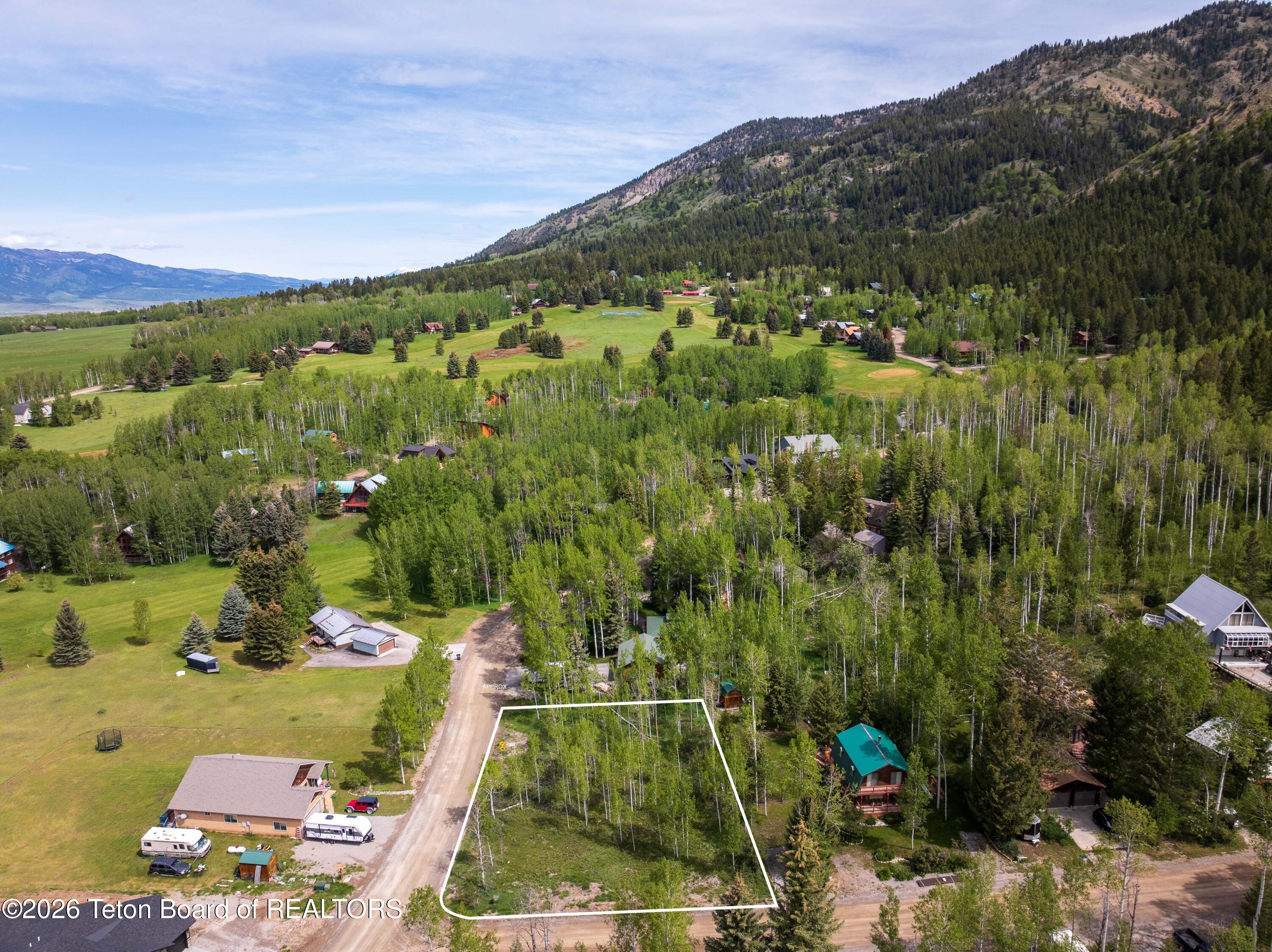 44 GREEN CANYON Drive