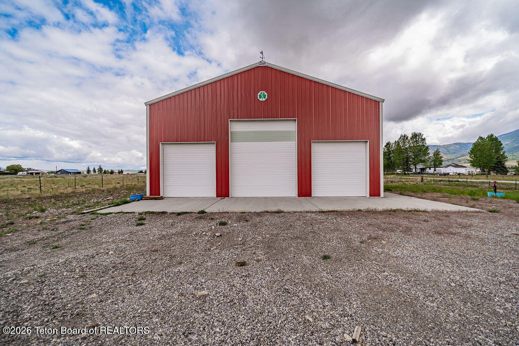 561 N IRWIN Road