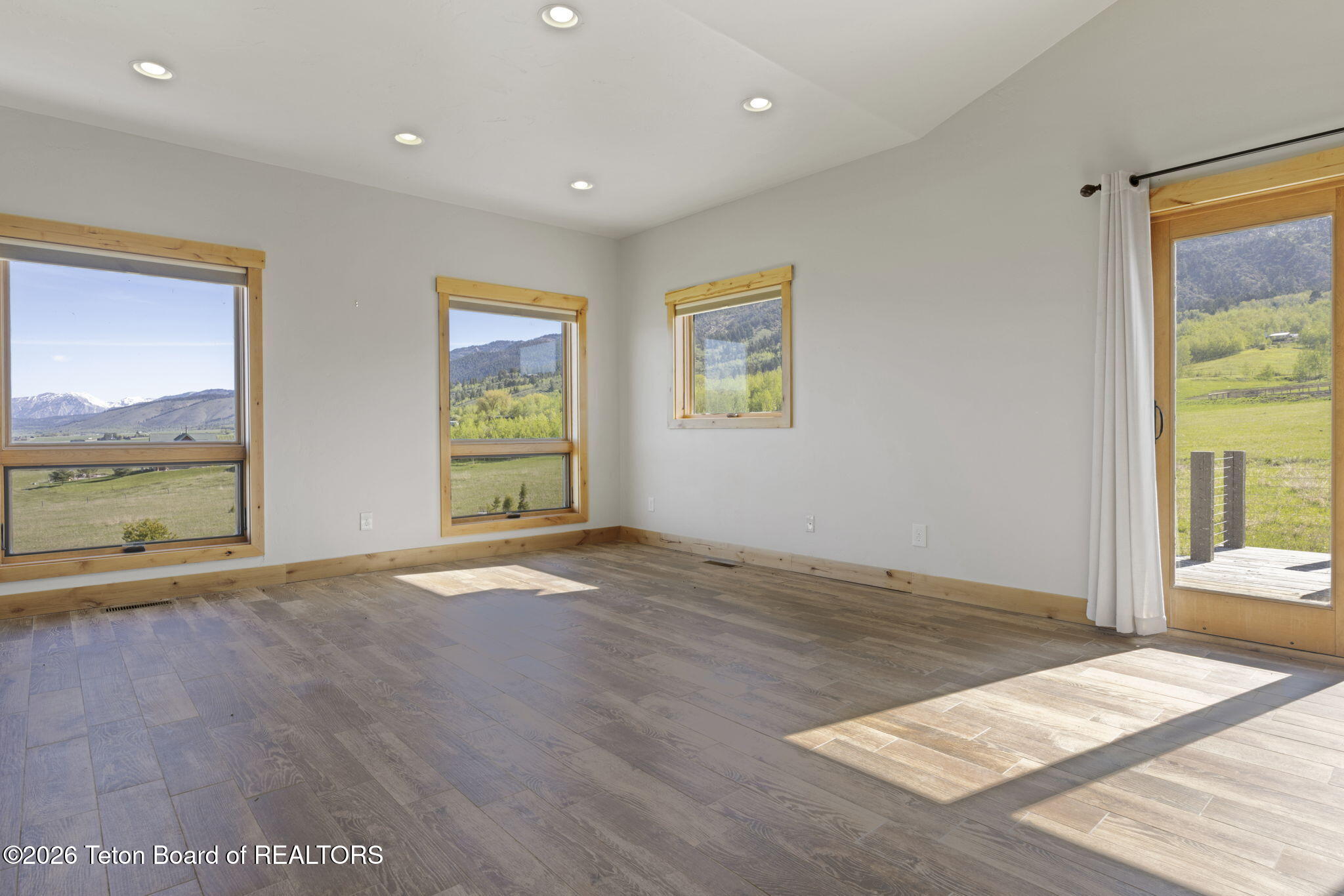 321 WESTERN SKY Drive