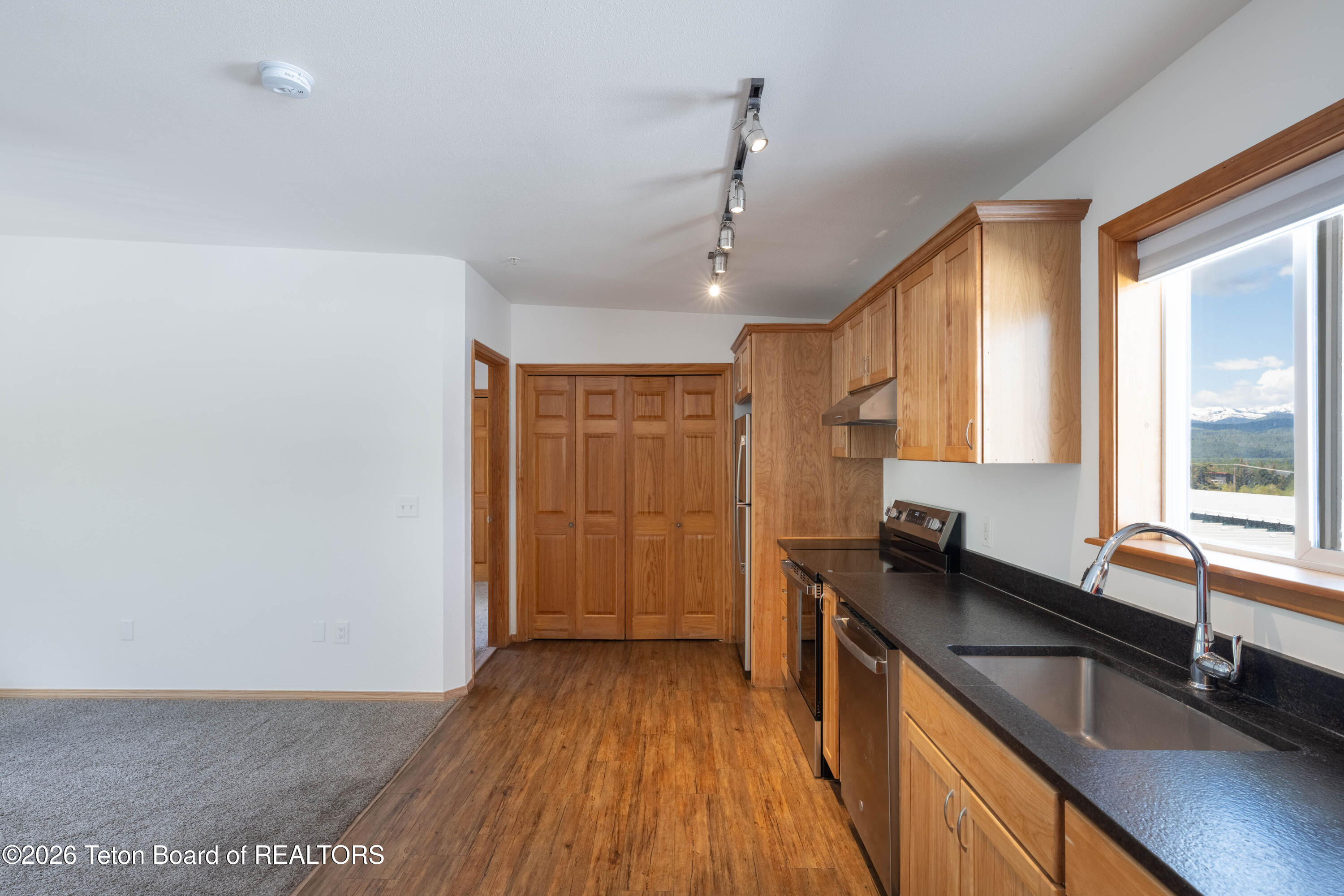 535 W DEER Drive 602