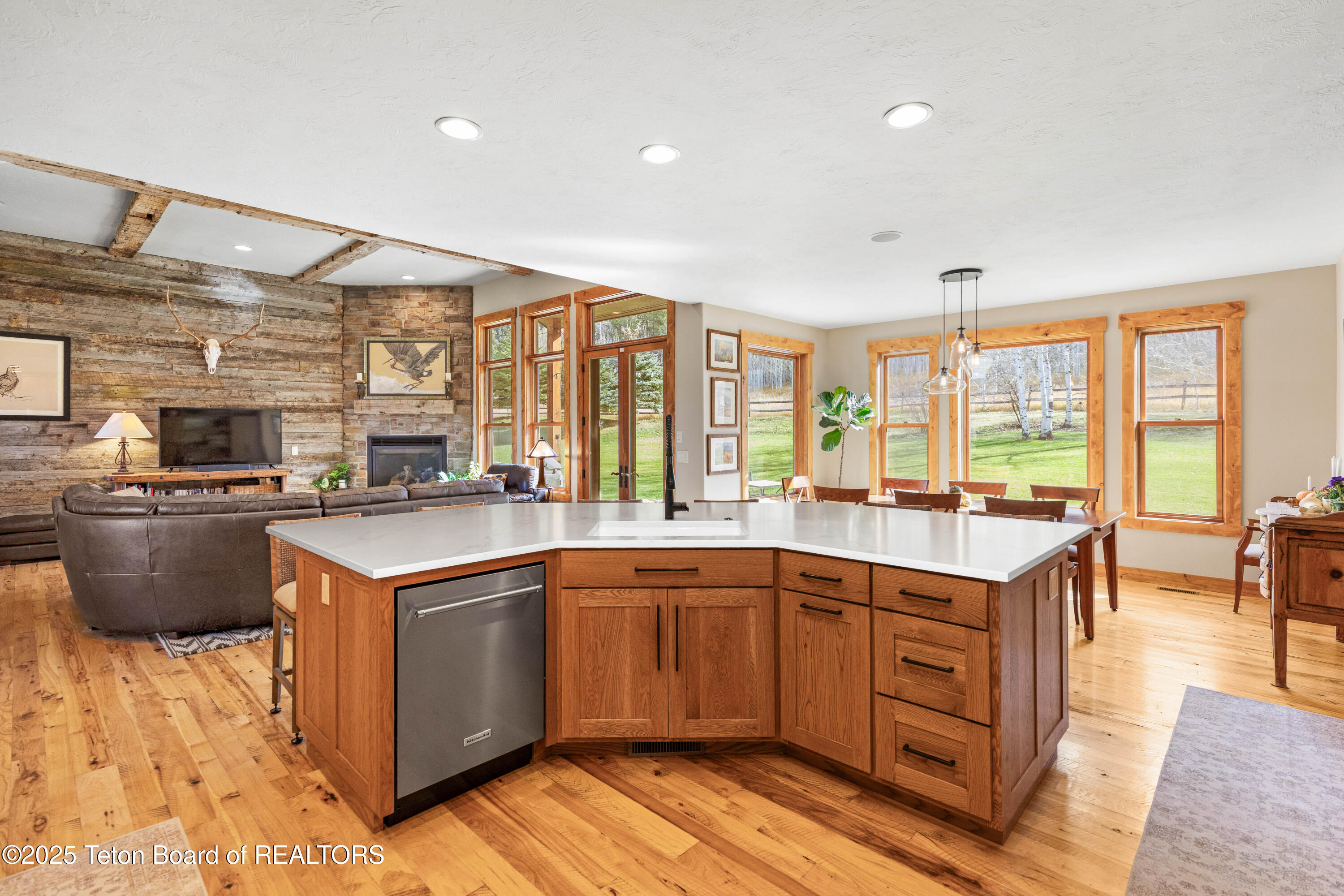 363 UPPER STEWART CREEK Road