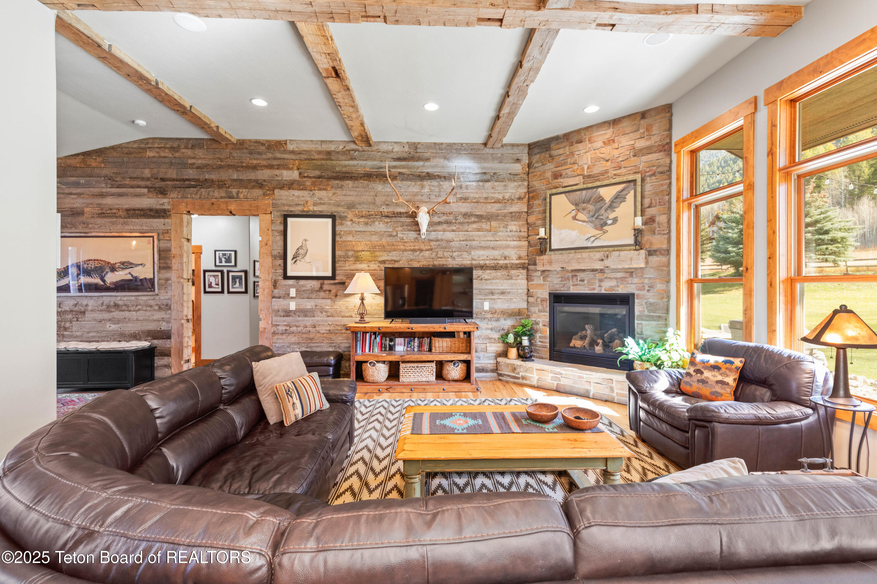 363 UPPER STEWART CREEK Road