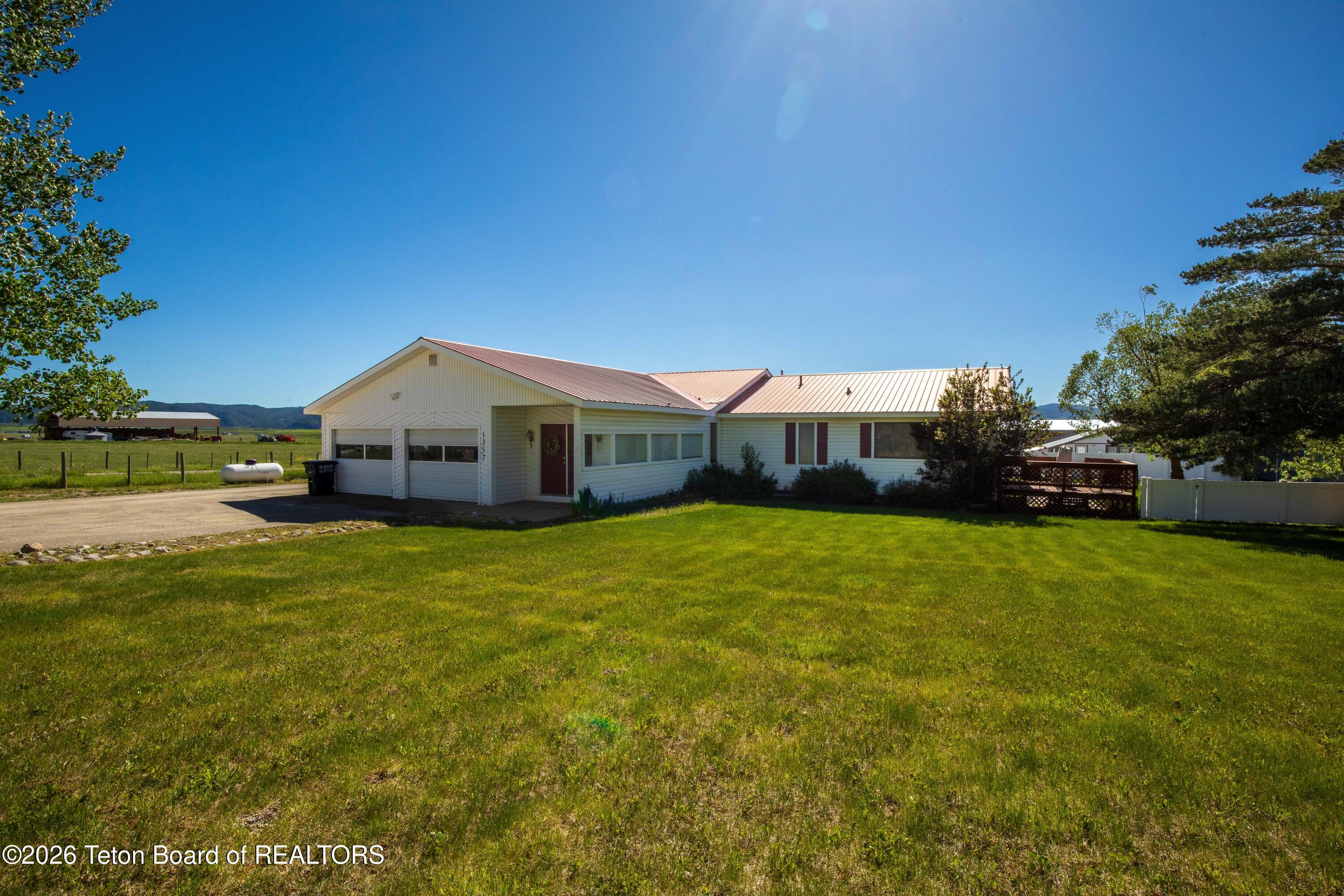 1357 MUDDY STRING Road