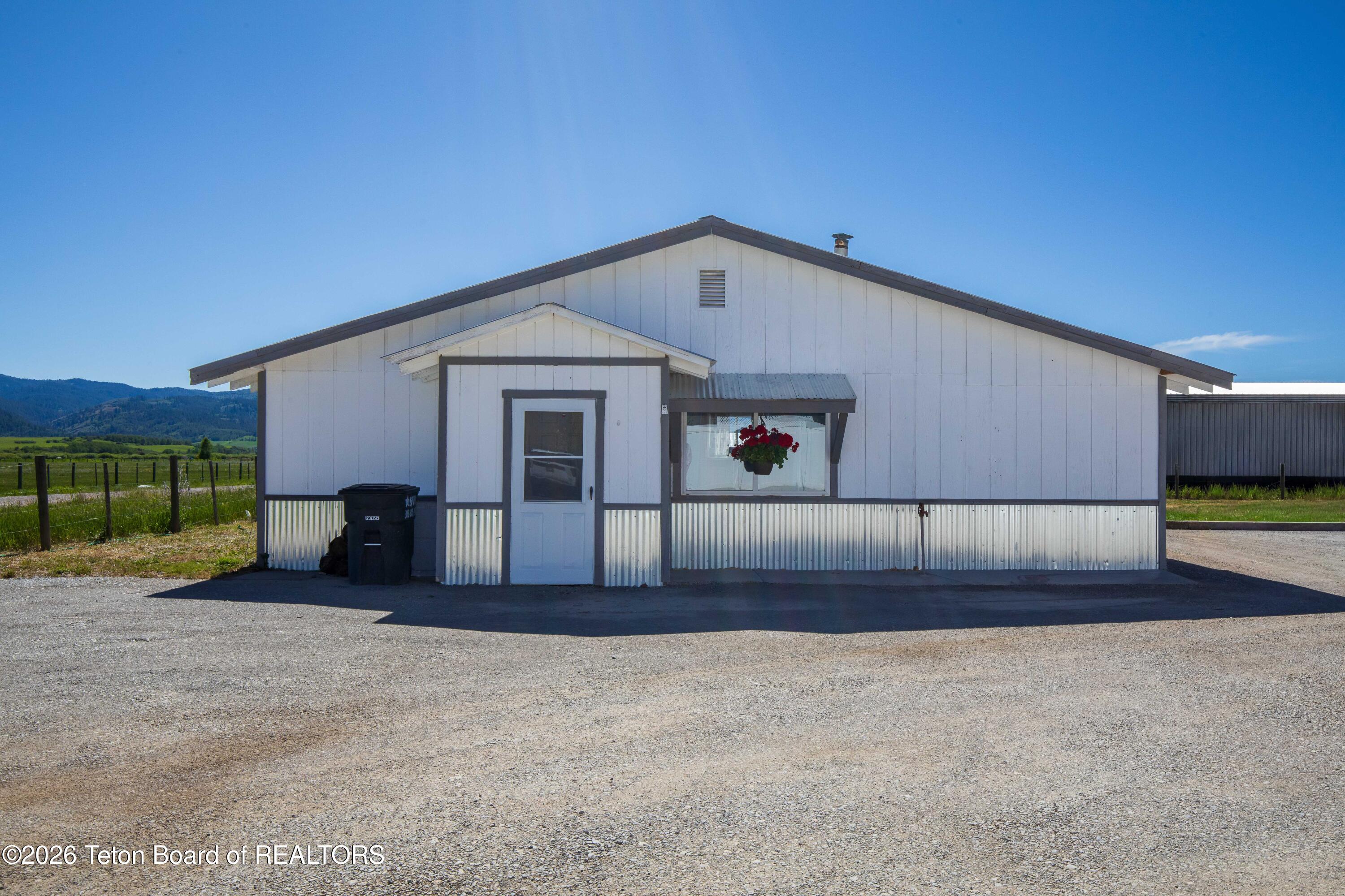 1357 MUDDY STRING Road