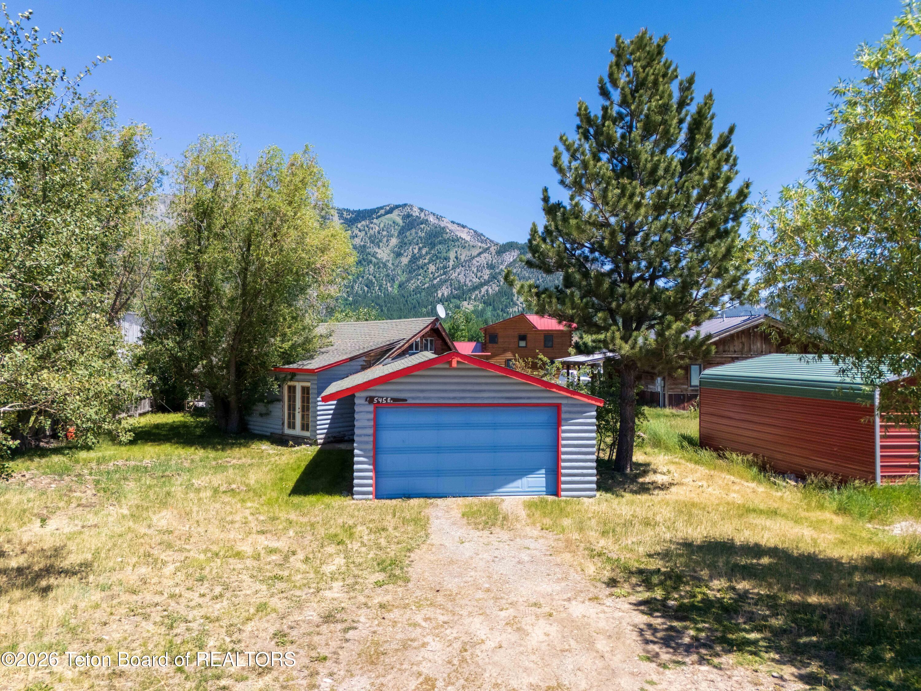 545 E COTTAGE Lane