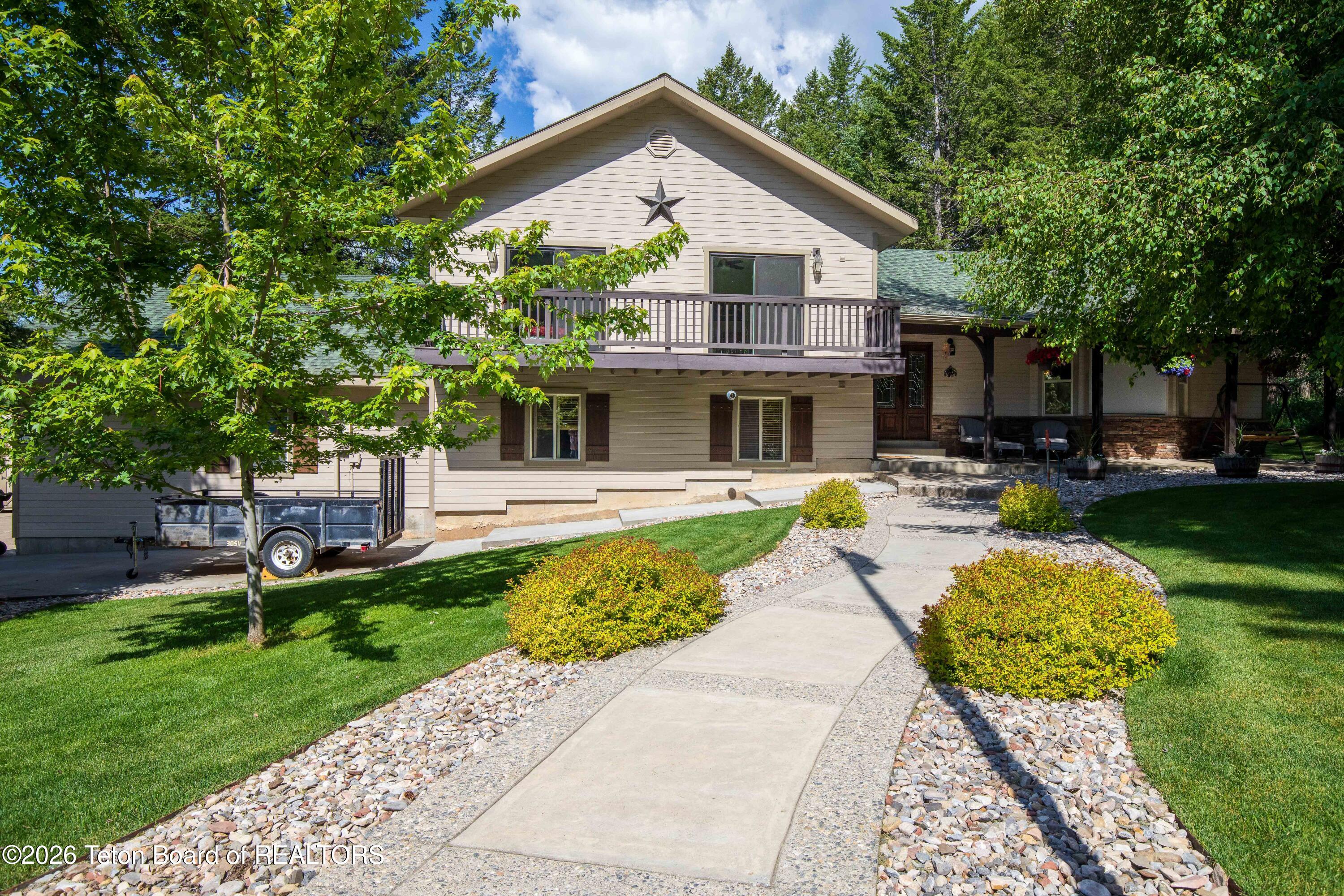 67 HILLSIDE Circle