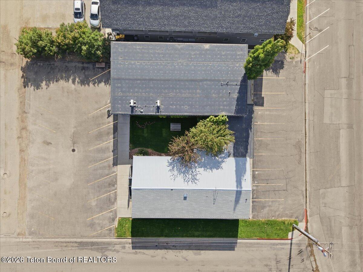 280-290 E BROADWAY Avenue
