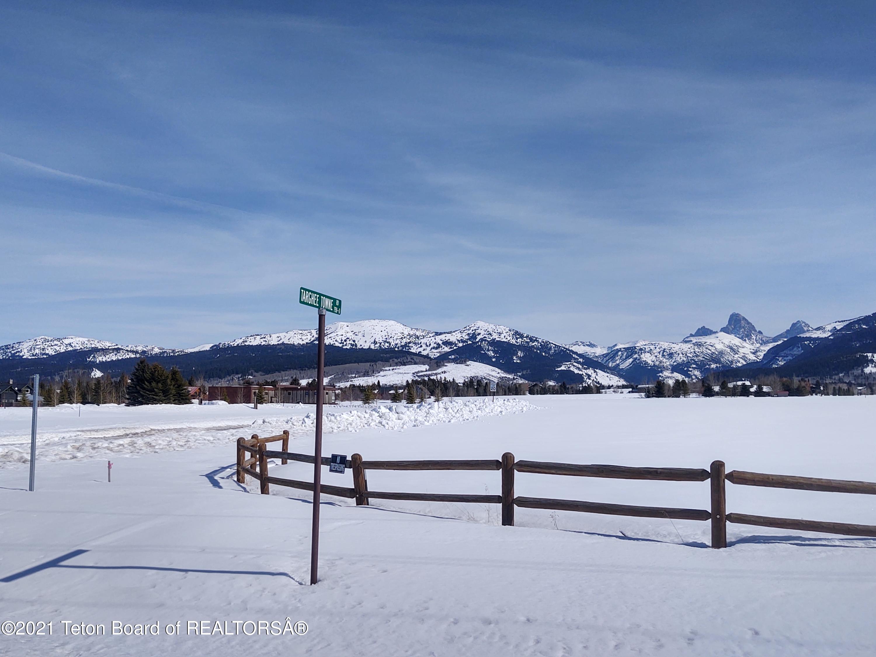 445 TARGHEE TOWNE Road
