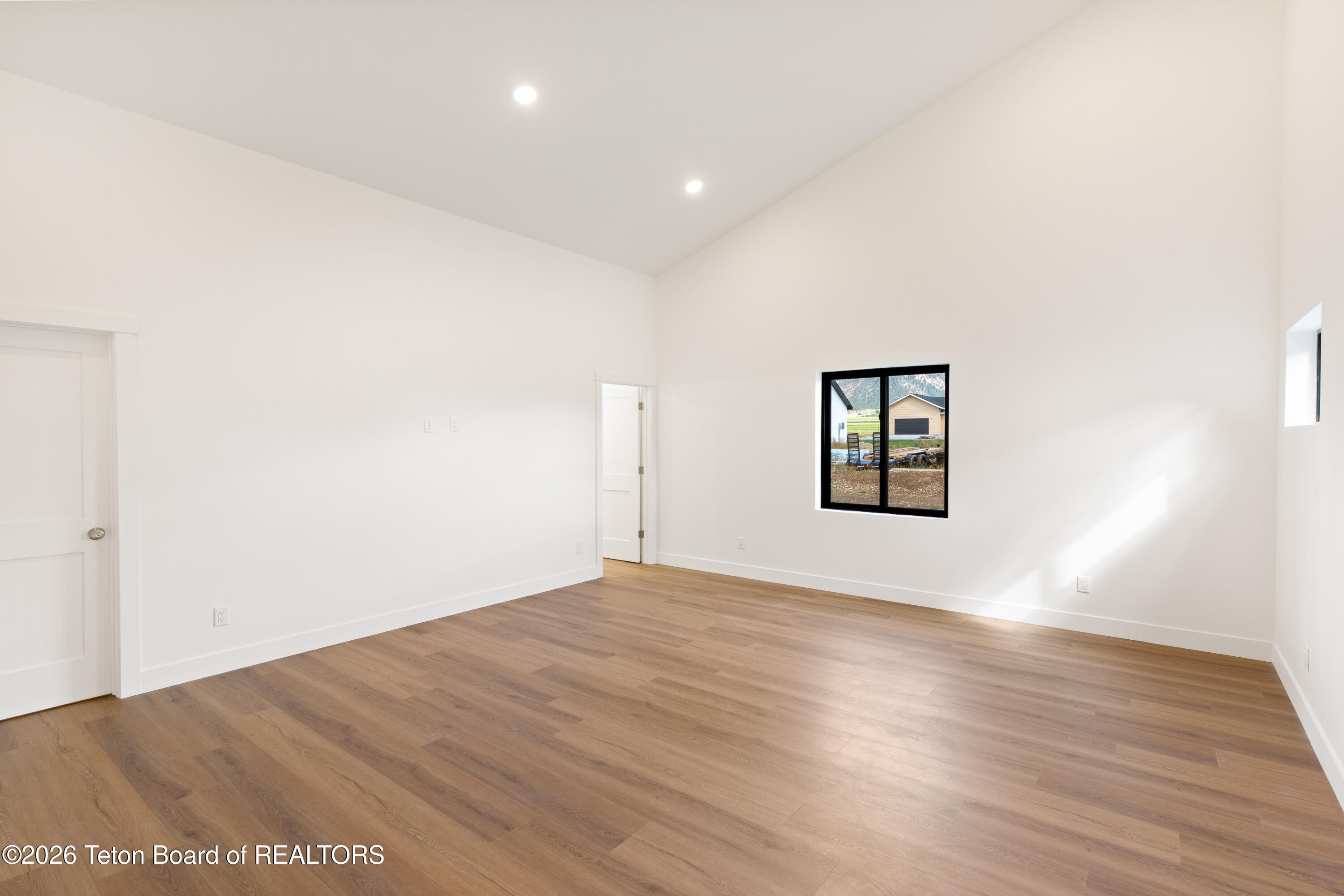 600 LITTLE GREYS Loop