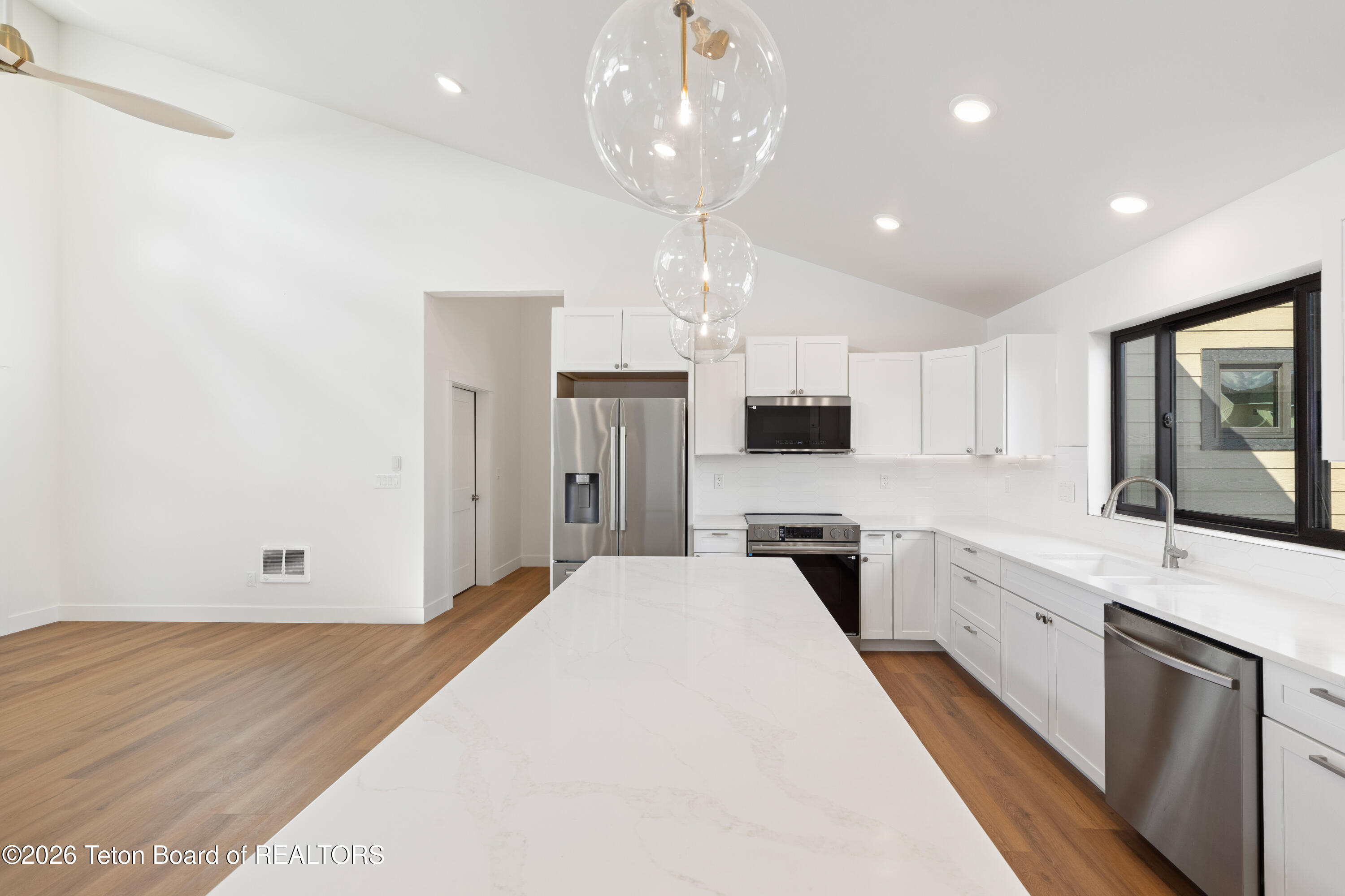 600 LITTLE GREYS Loop