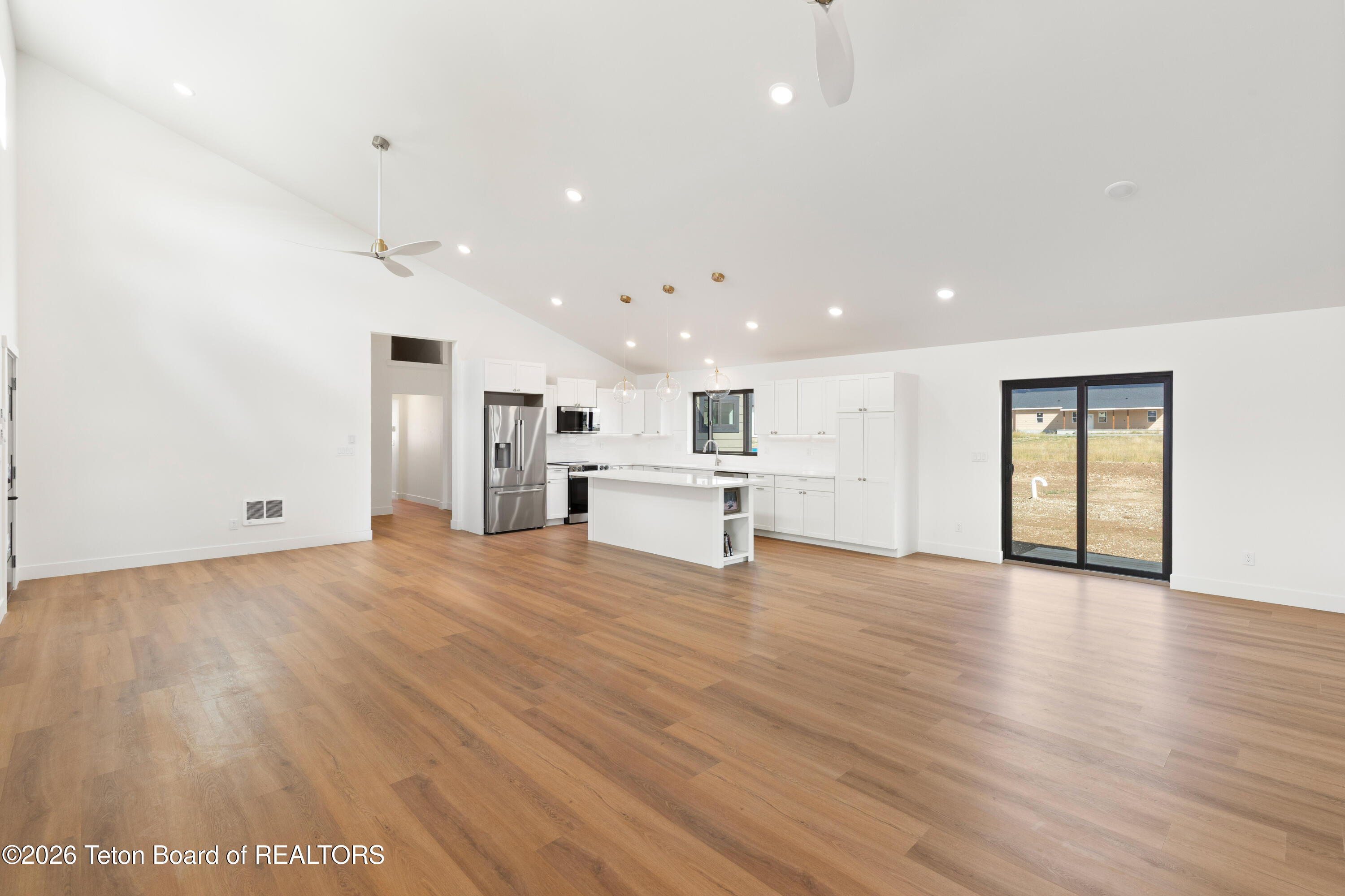 600 LITTLE GREYS Loop