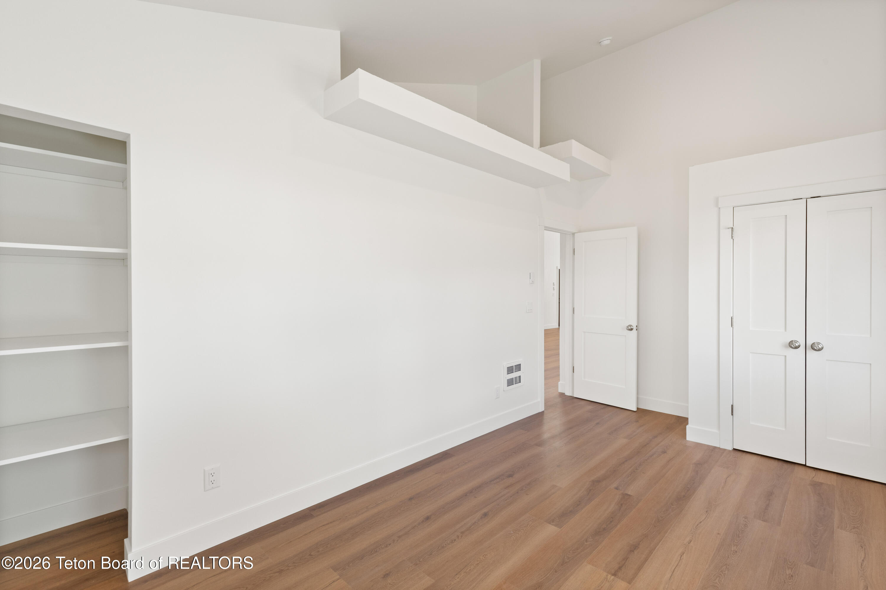 600 LITTLE GREYS Loop