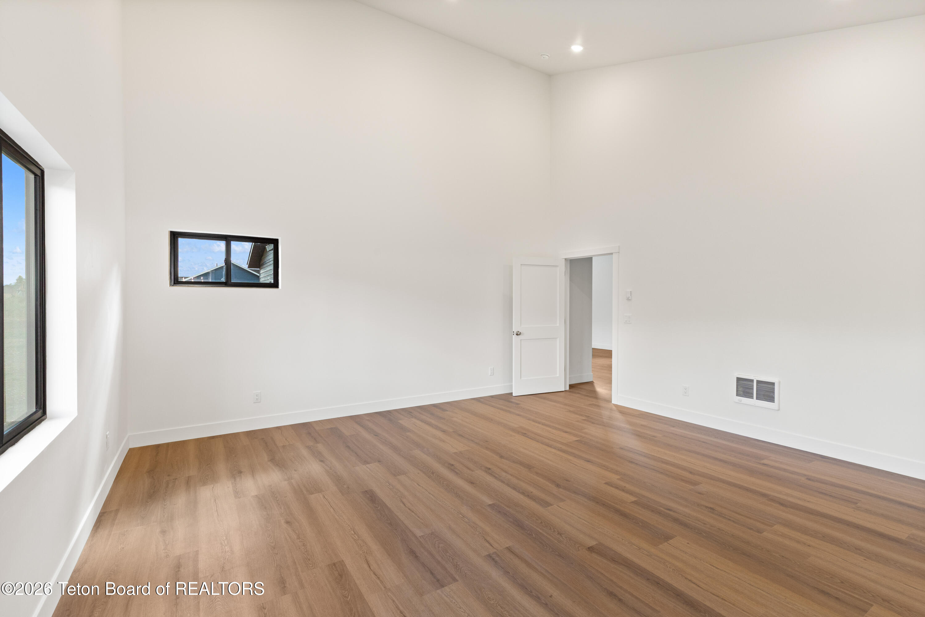 600 LITTLE GREYS Loop