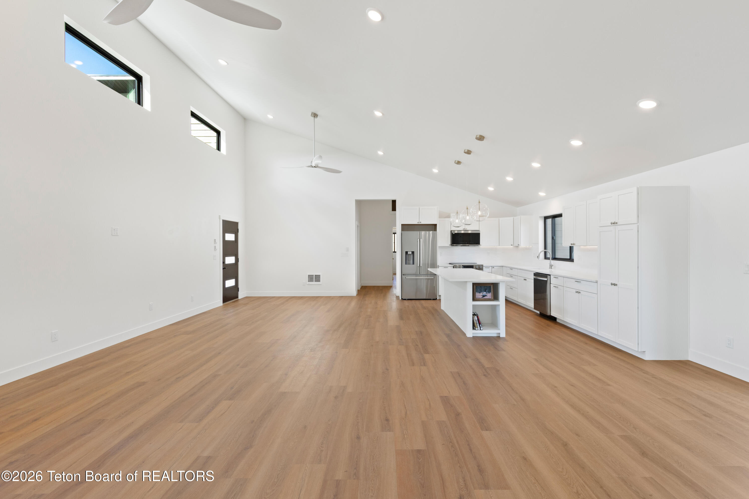 600 LITTLE GREYS Loop