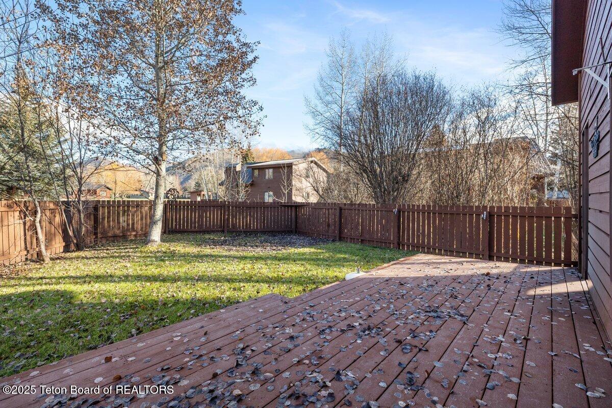 3140 W KING EIDER Road