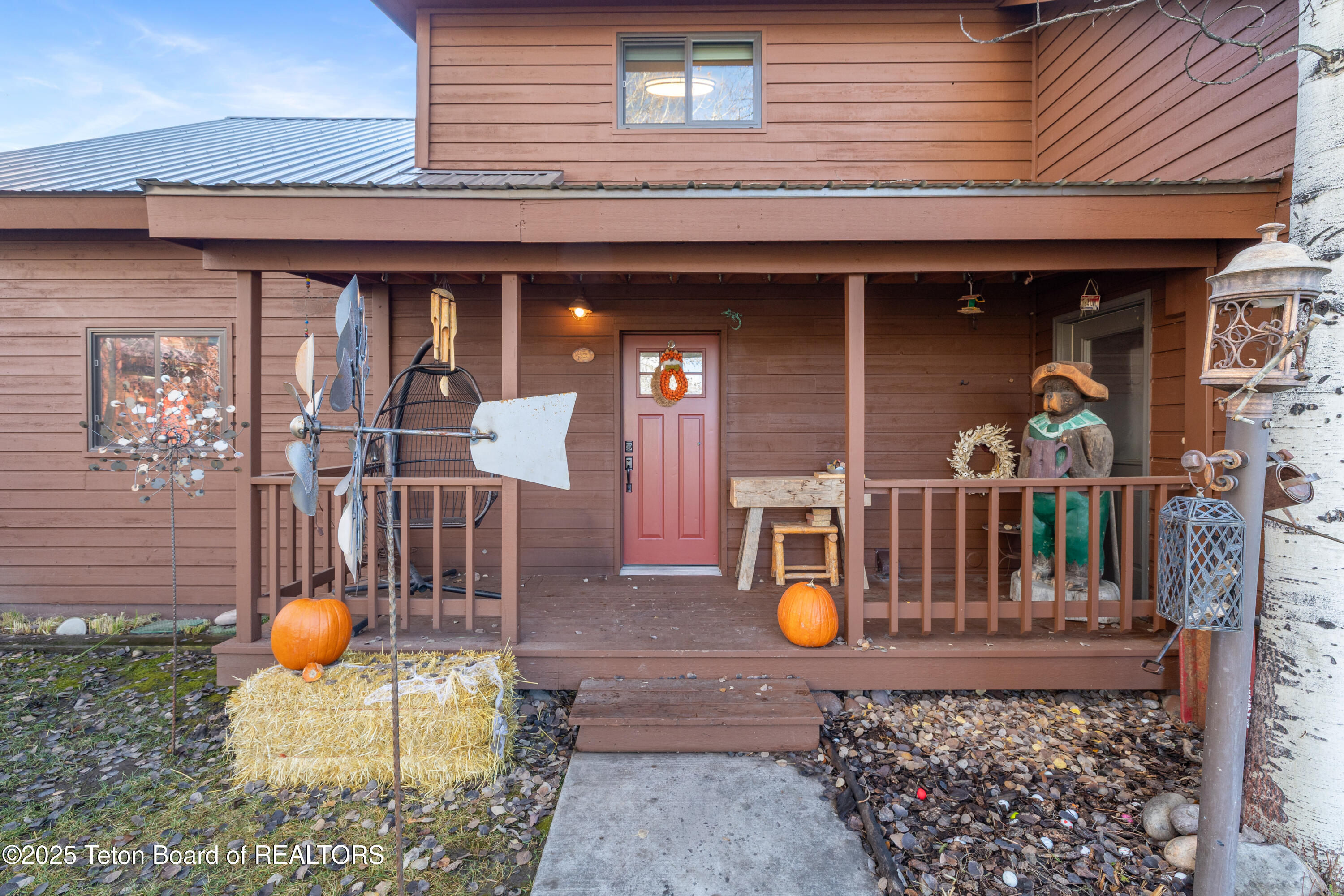 3140 W KING EIDER Road
