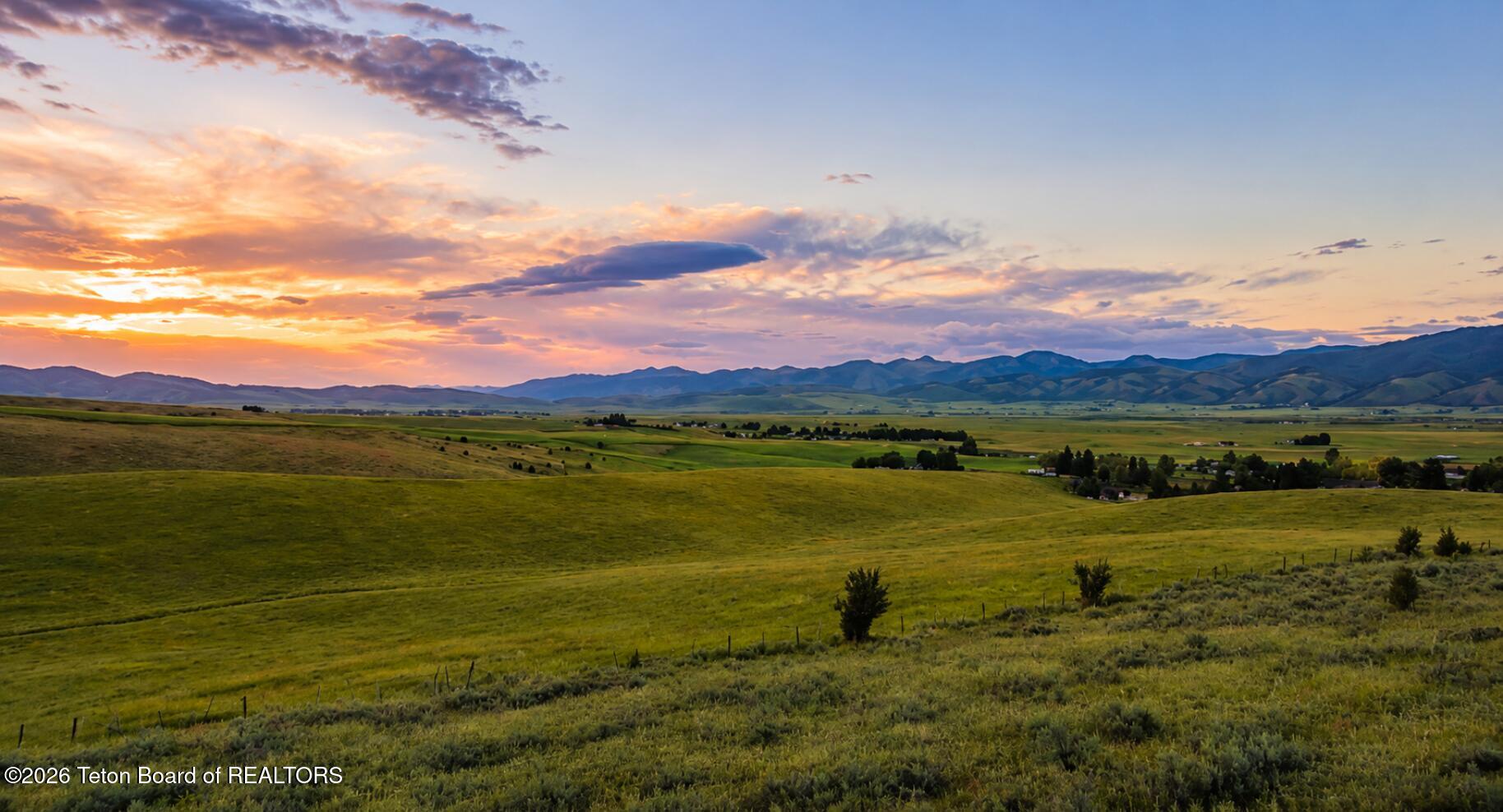 LOT 20 PAINTED HILLS