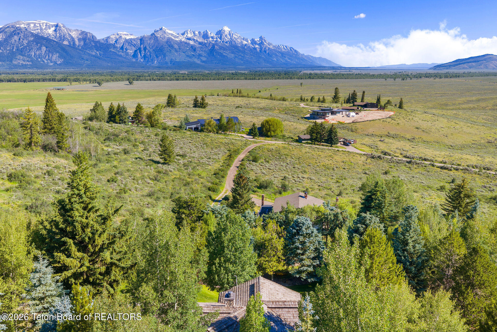 1095 GRAND VIEW Road