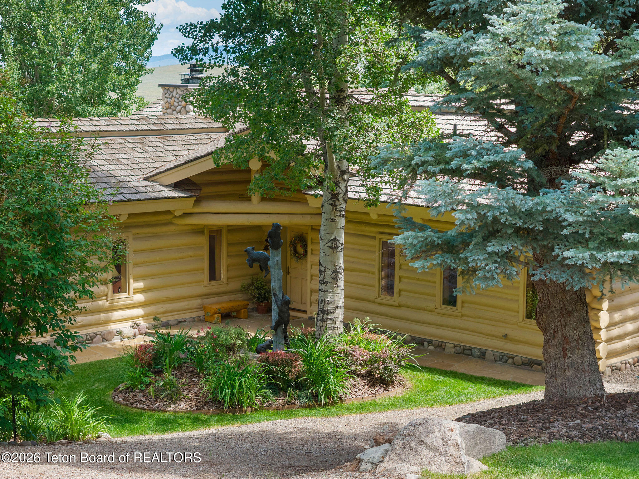 1095 GRAND VIEW Road