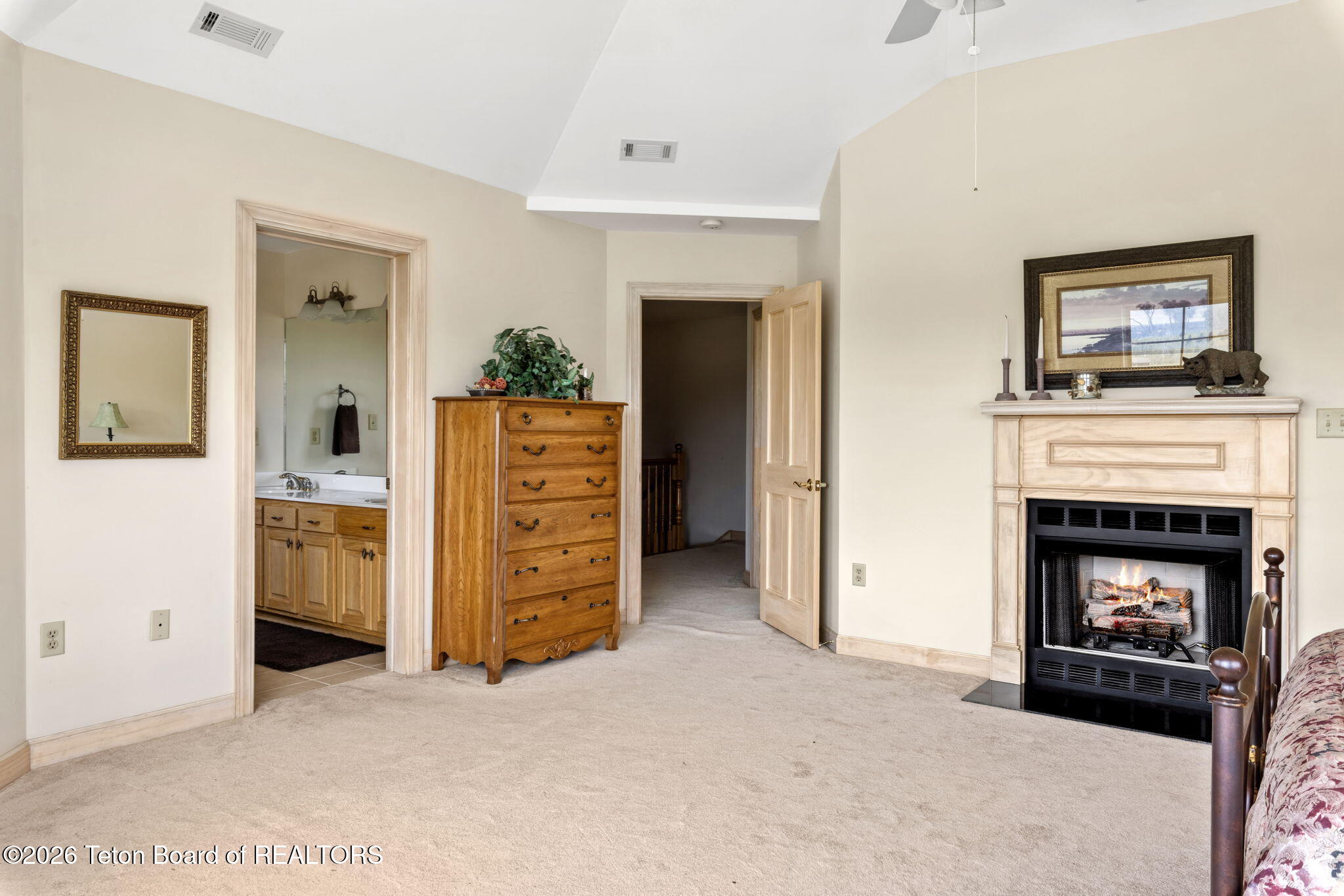1287 DUFFIN Circle