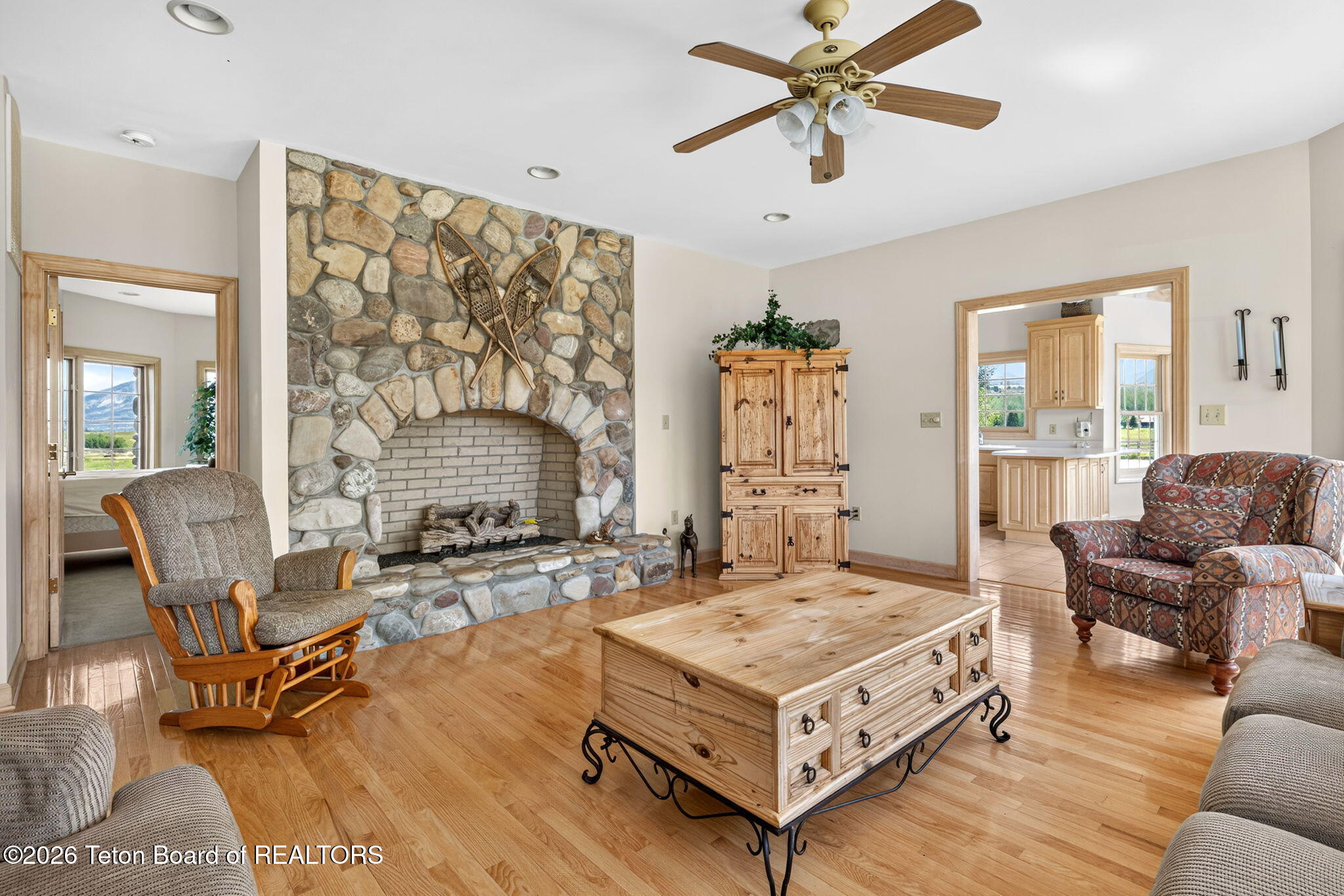 1287 DUFFIN Circle