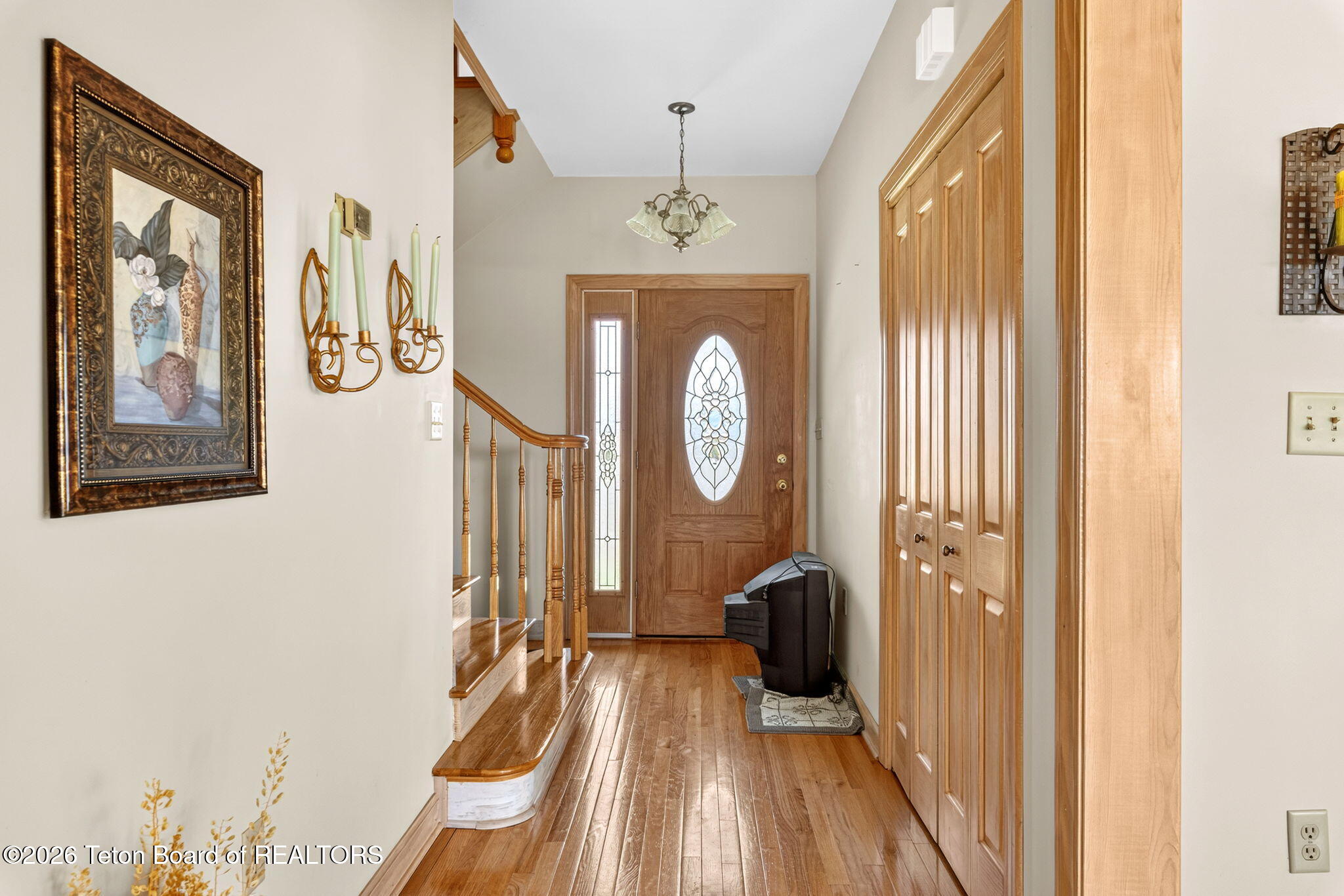 1287 DUFFIN Circle