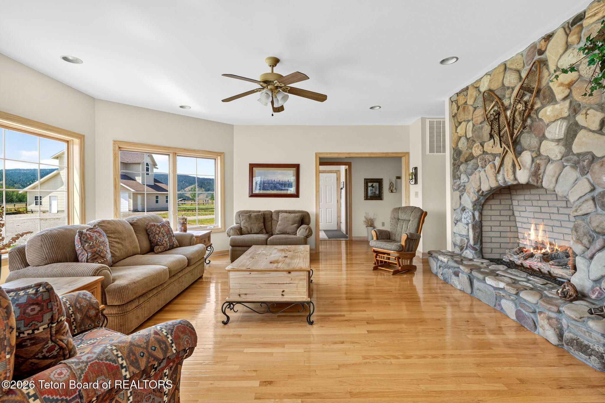 1287 DUFFIN Circle