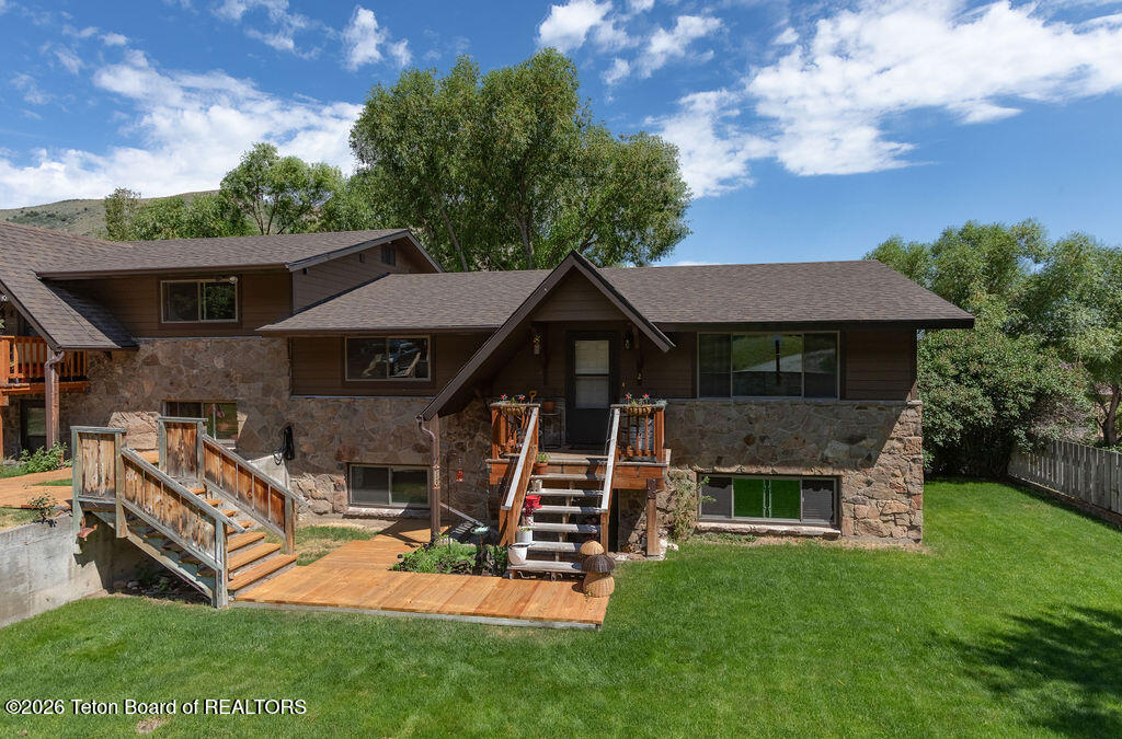 445 ASPEN Drive