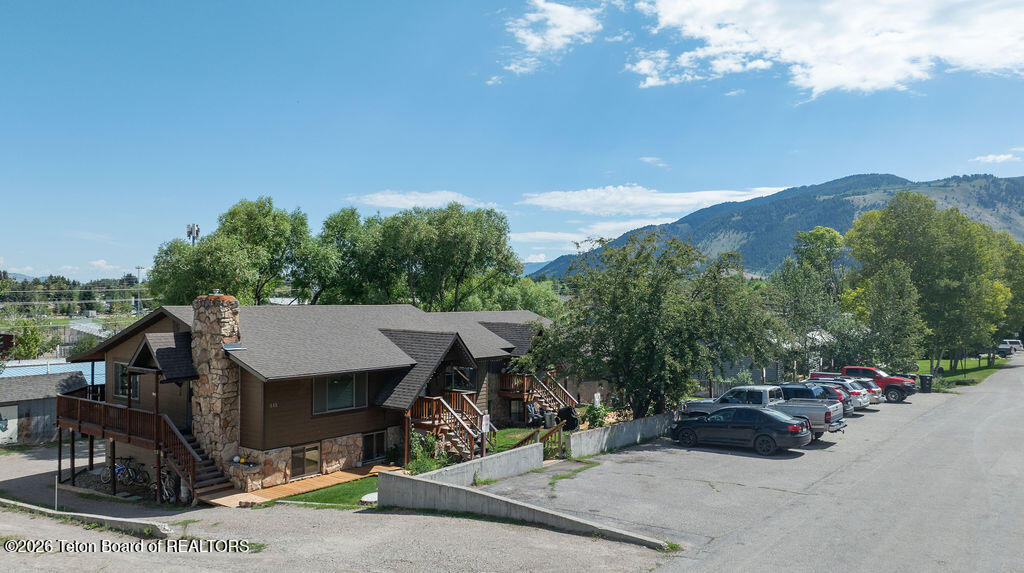 445 ASPEN Drive
