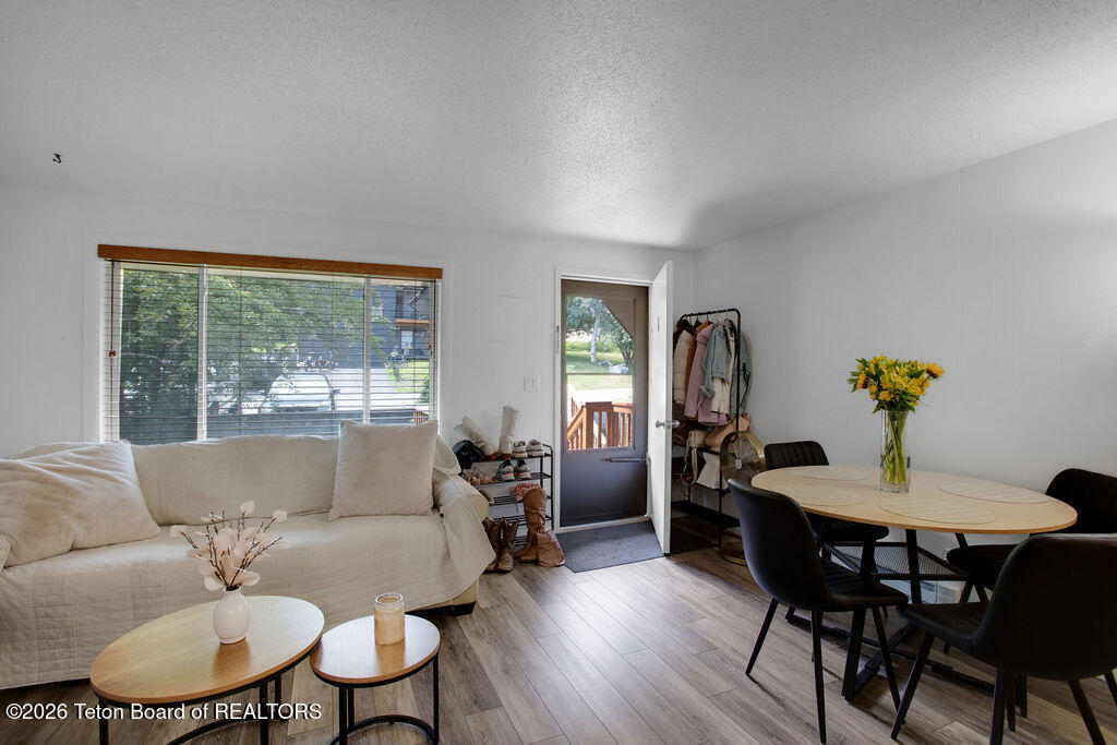 445 ASPEN Drive